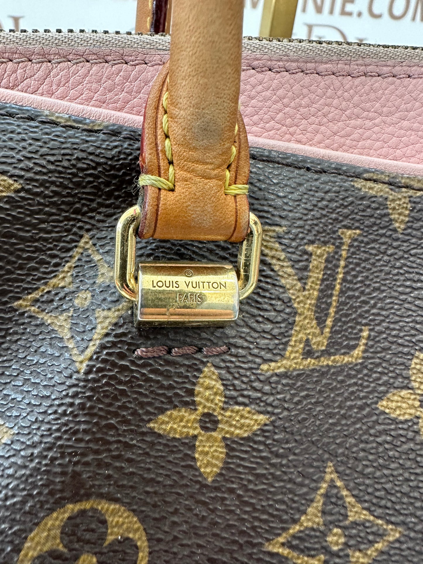 017803 - Louis Vuitton Pallas