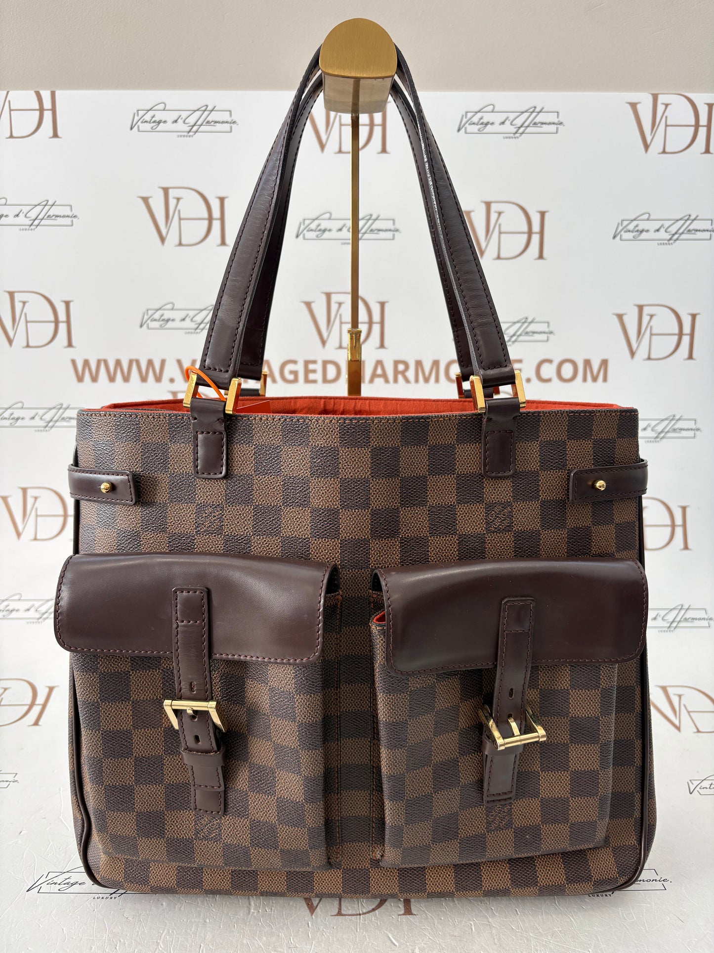 018886 - Louis Vuitton Uzes