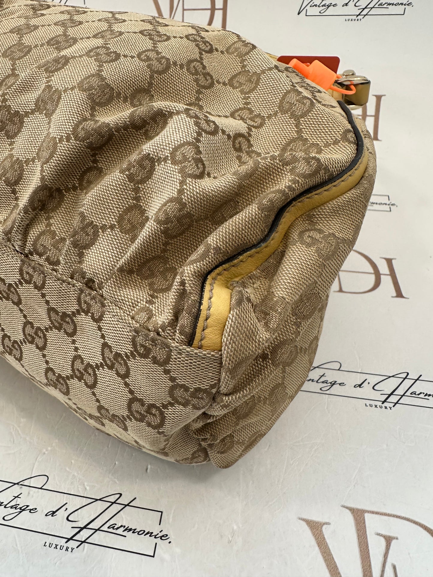 382768 - Gucci D-Ring