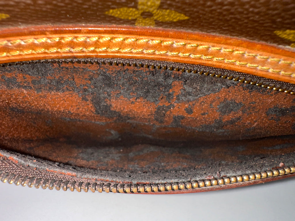 Louis Vuitton Dragonne GM