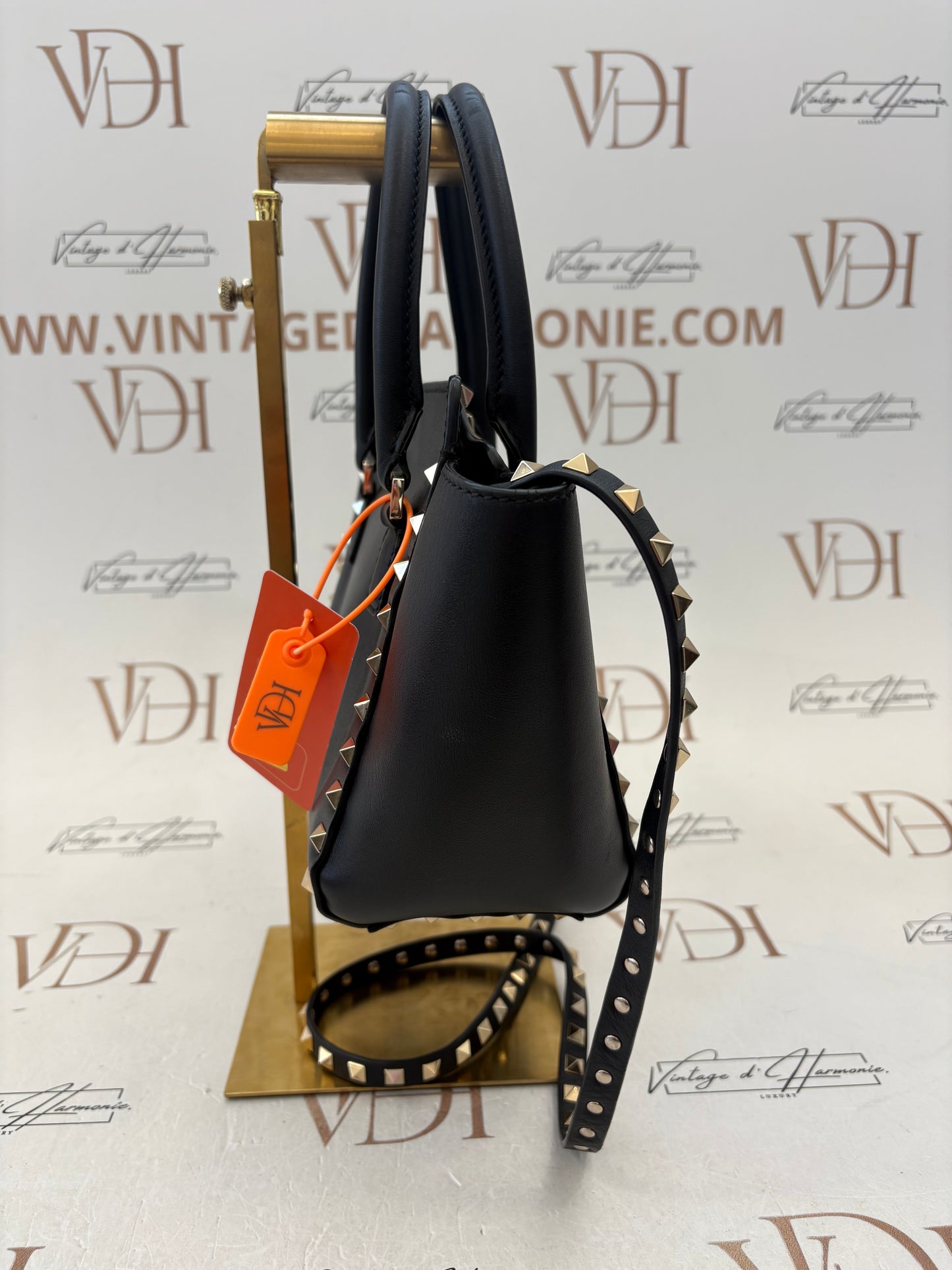 383885 - Valentino Rockstud