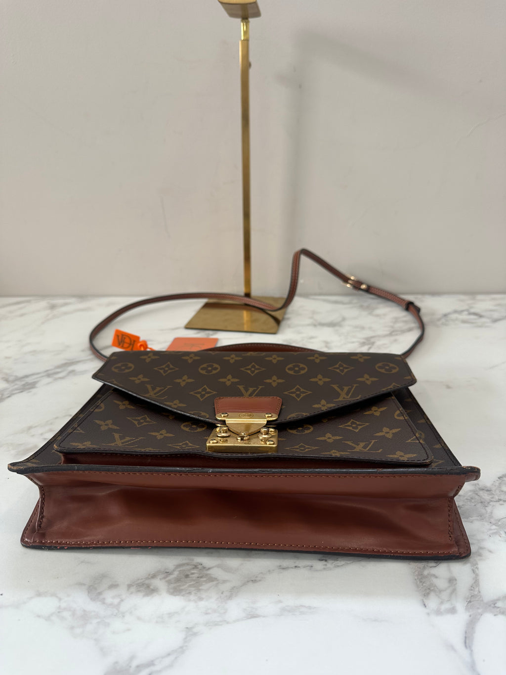 Louis Vuitton Monceau 28