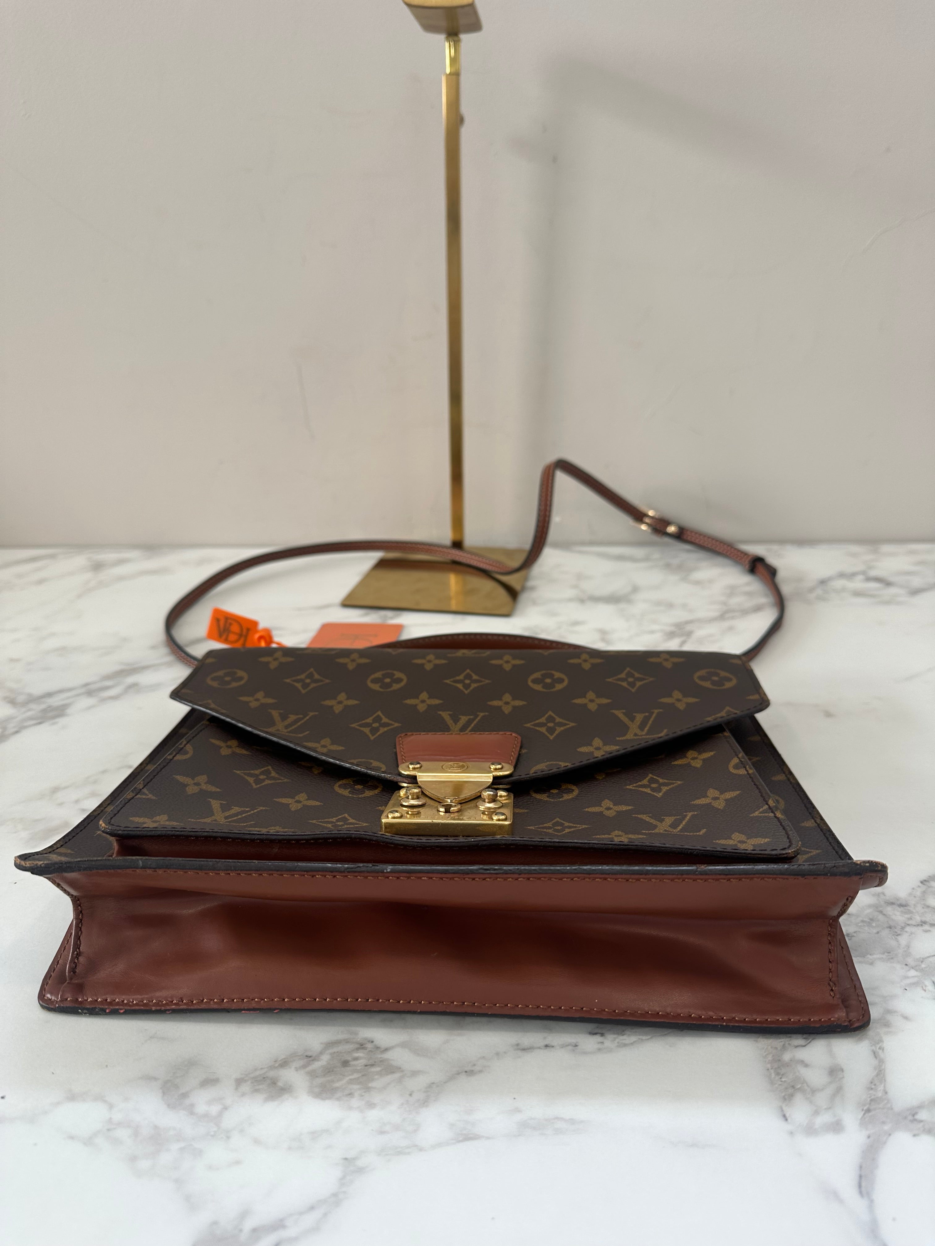 Louis Vuitton Monceau 28