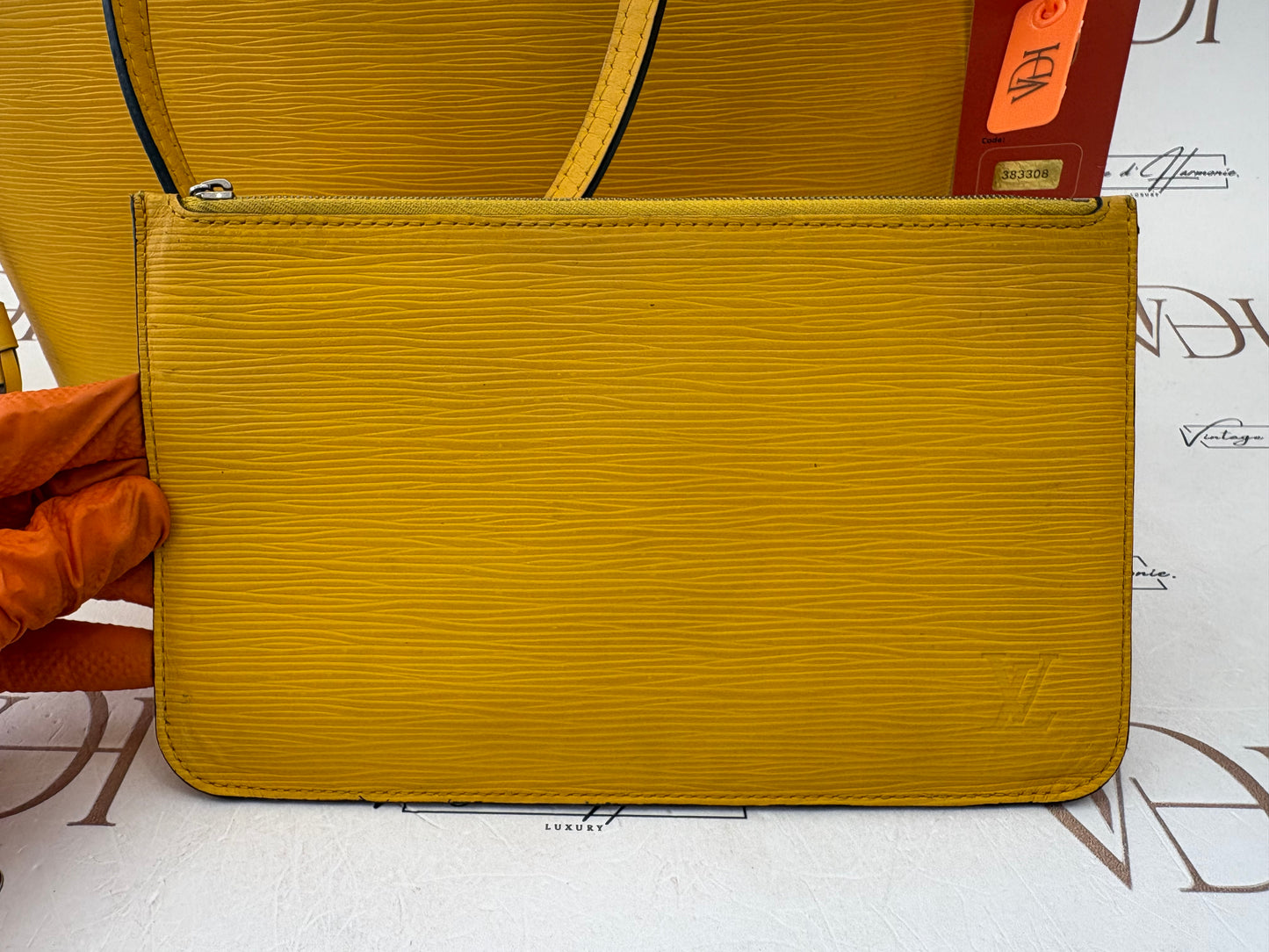 383308 - Louis Vuitton Neverfull