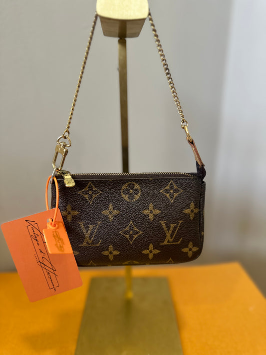 Louis Vuitton Mini pochette