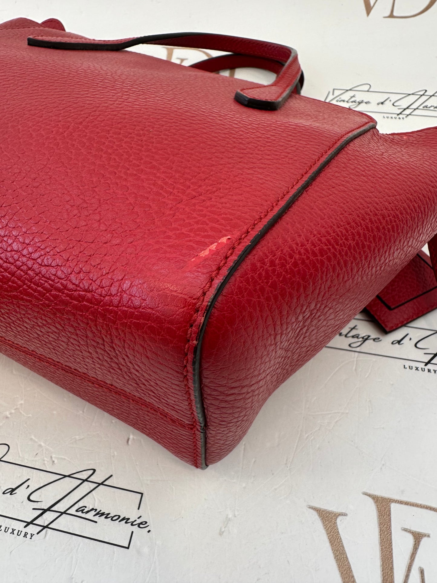 382541 - Gucci Swing