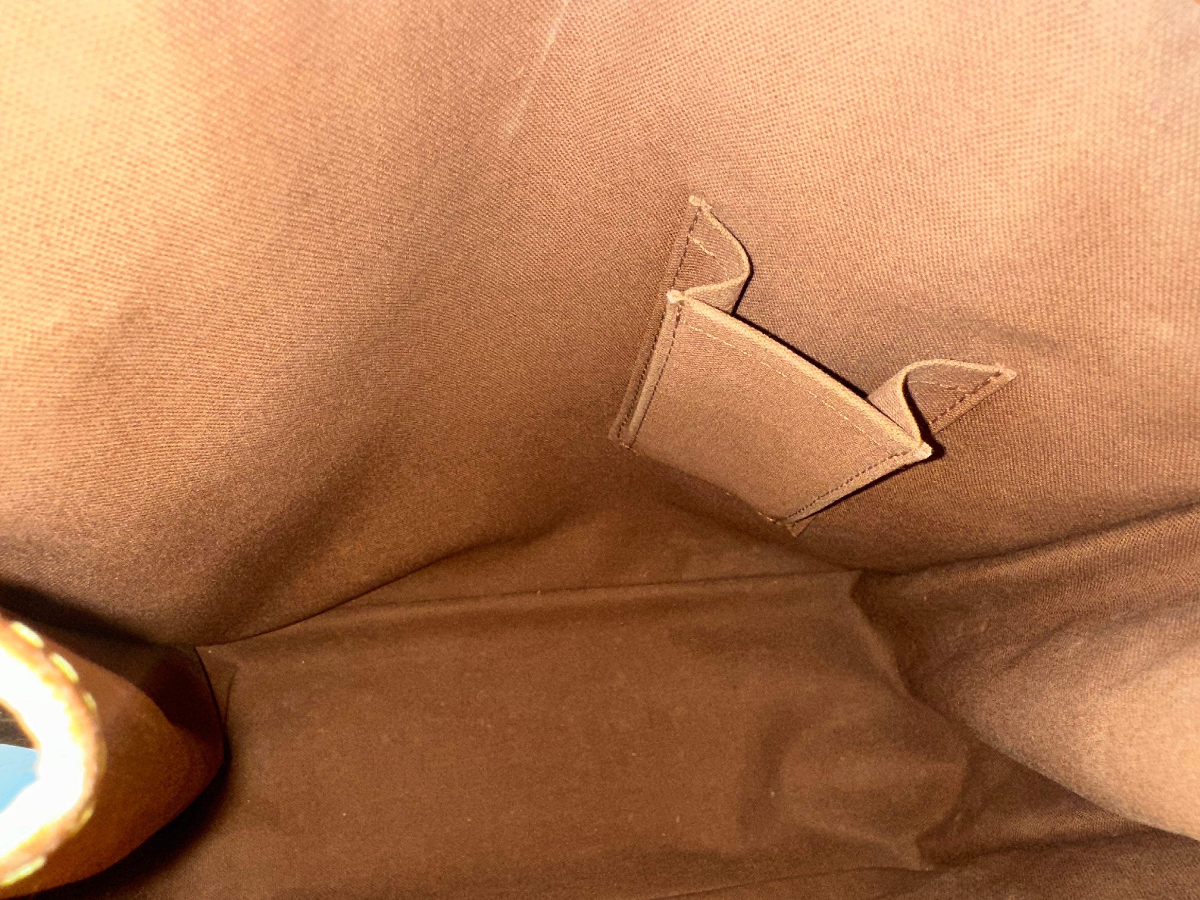 Louis Vuitton Batignolles Vertical