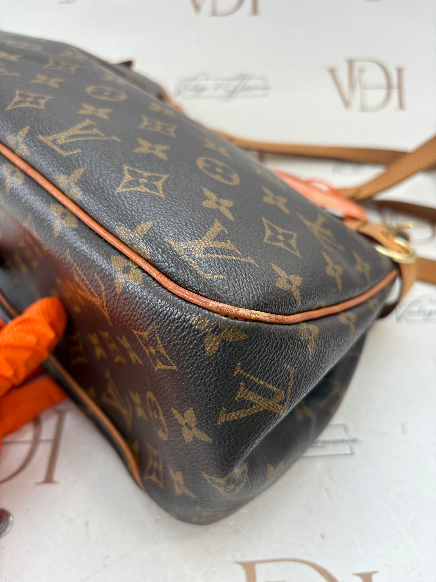 018048 - Louis Vuitton Batignolles Horizontal