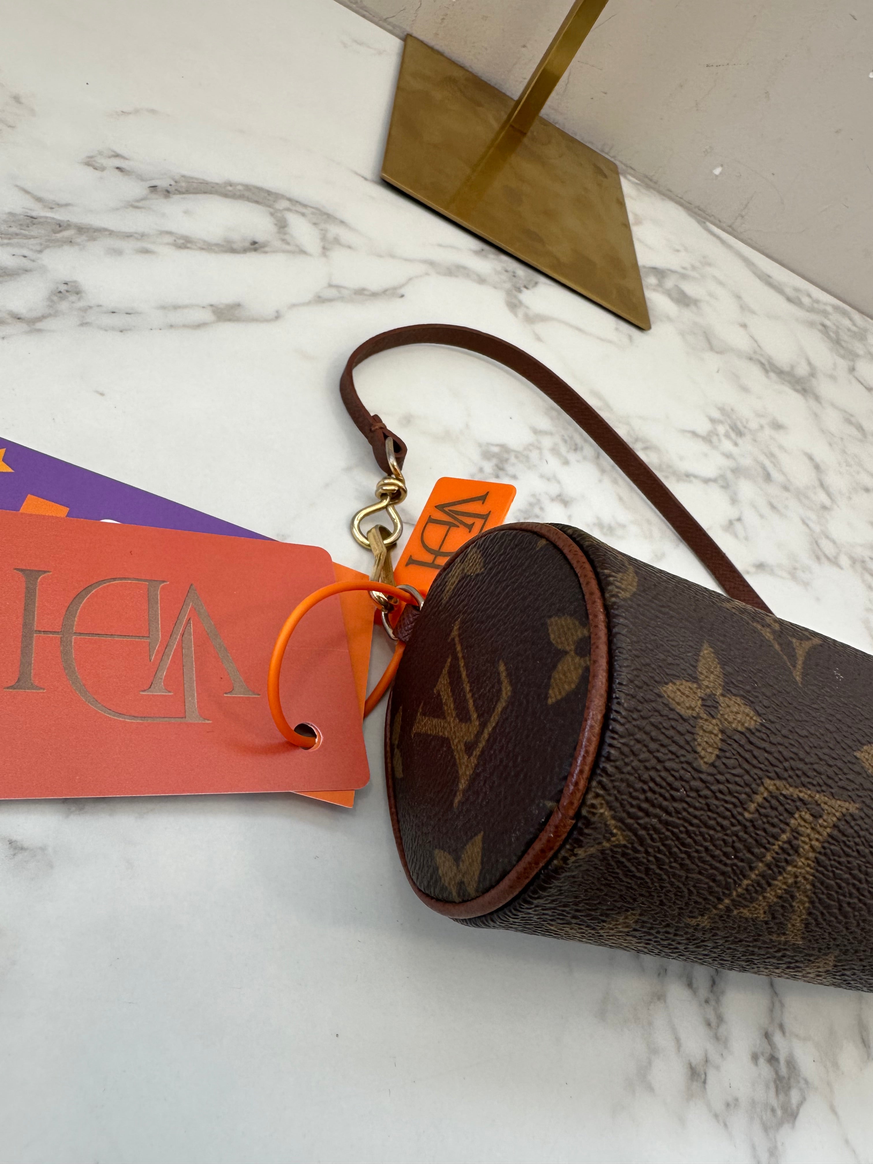 Louis Vuitton Papillon Attached Pouch Bag