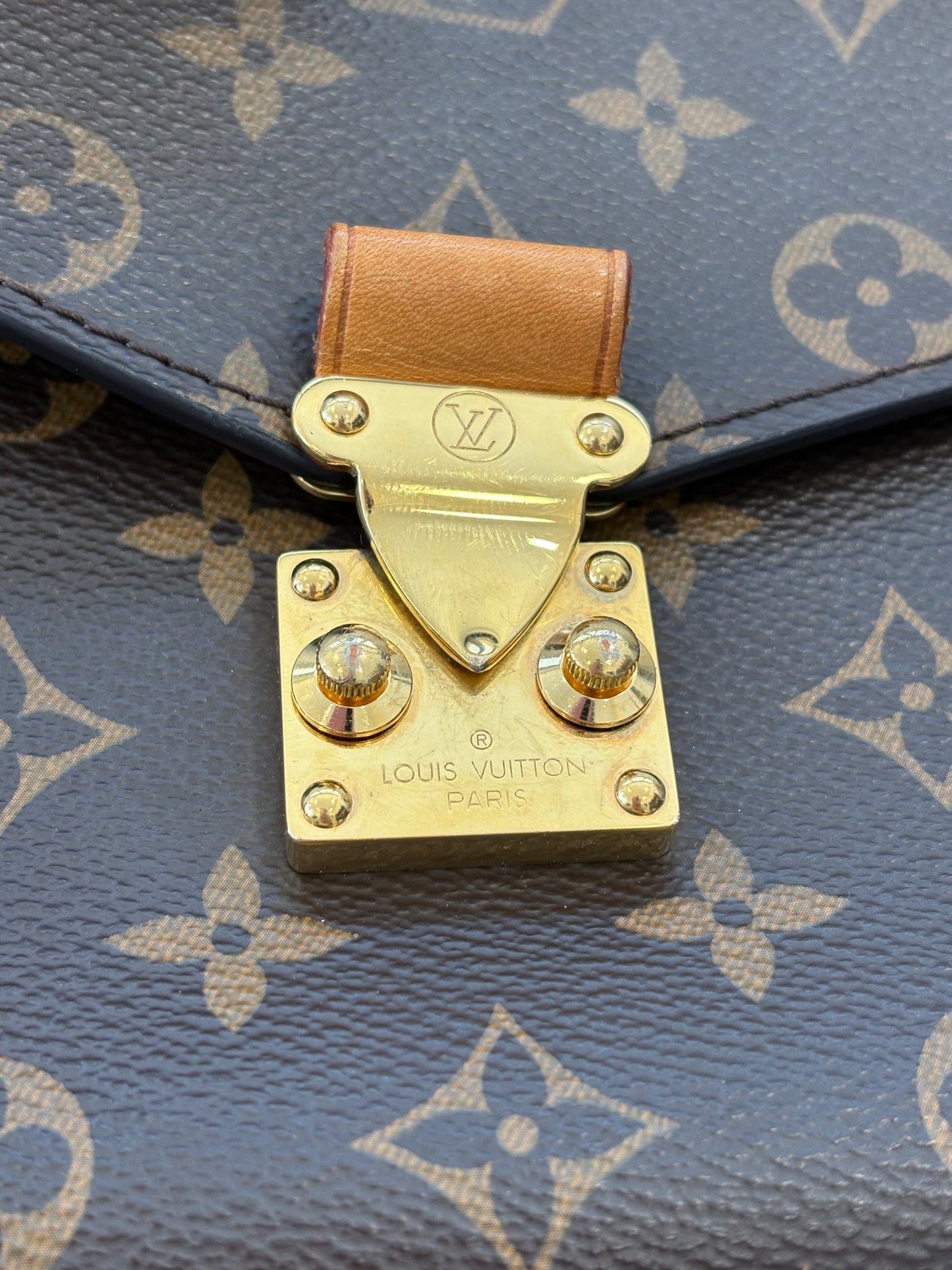 383768 - Louis Vuitton Metis