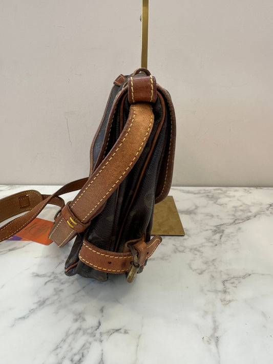 Louis Vuitton Saumur 30