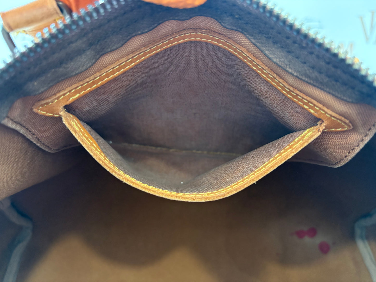 018545 - Louis Vuitton Speedy 35