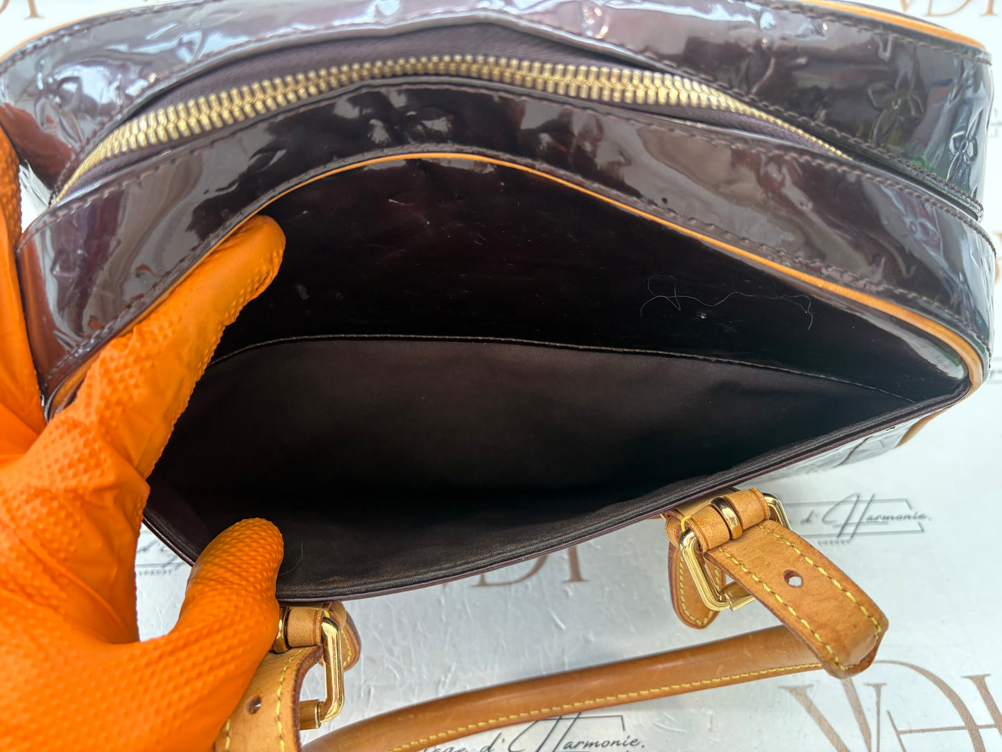 384003 - Louis Vuitton Summit Drive