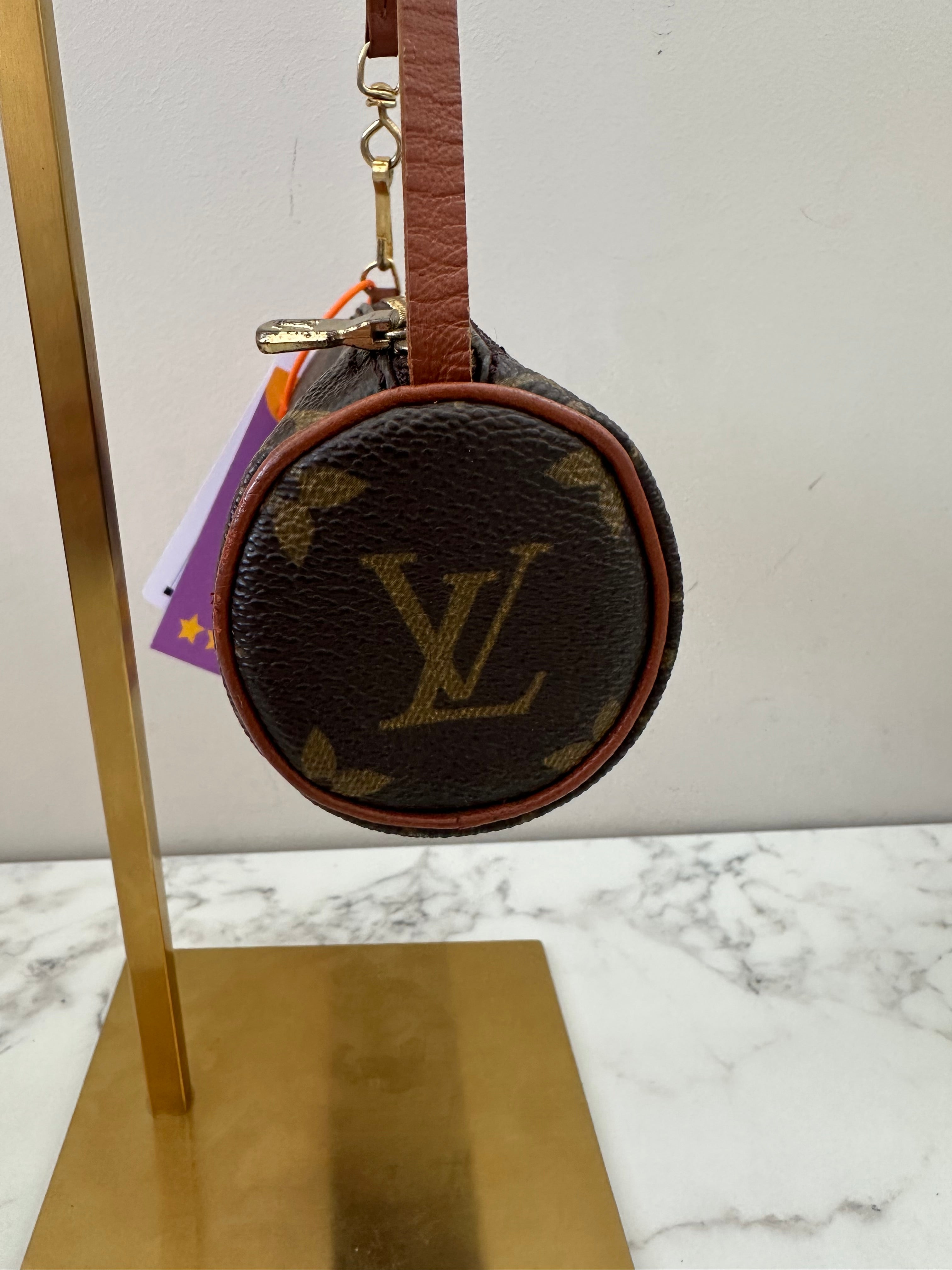 Louis Vuitton Papillon Pouch