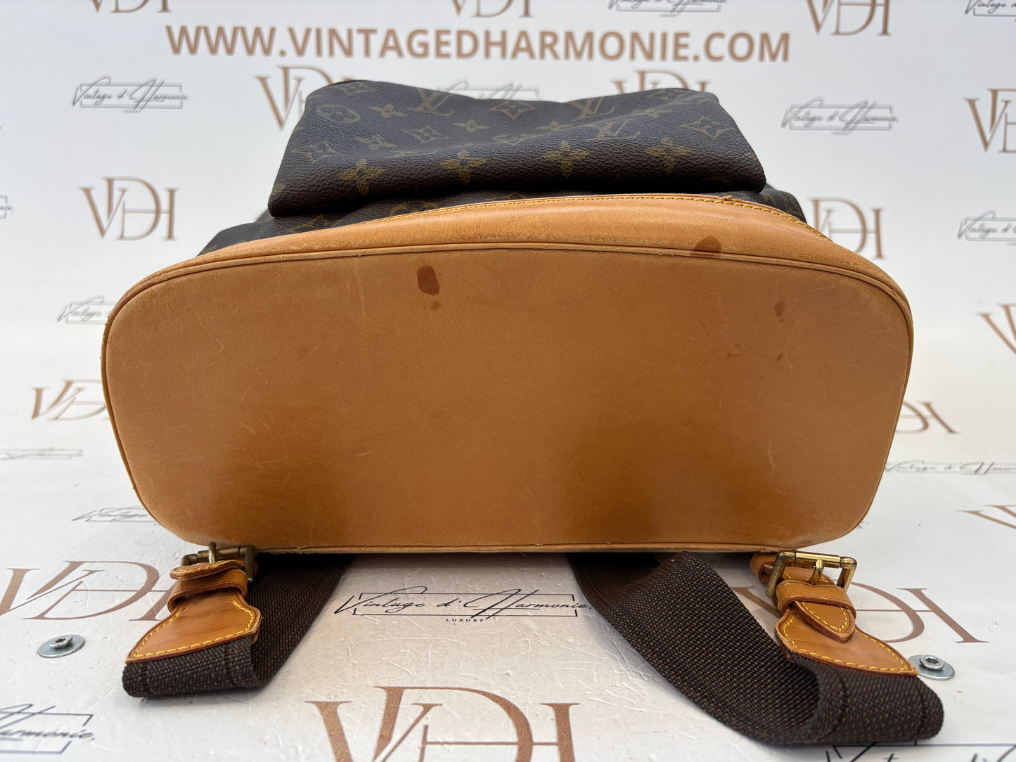 018117 - Louis Vuitton Montsouris GM