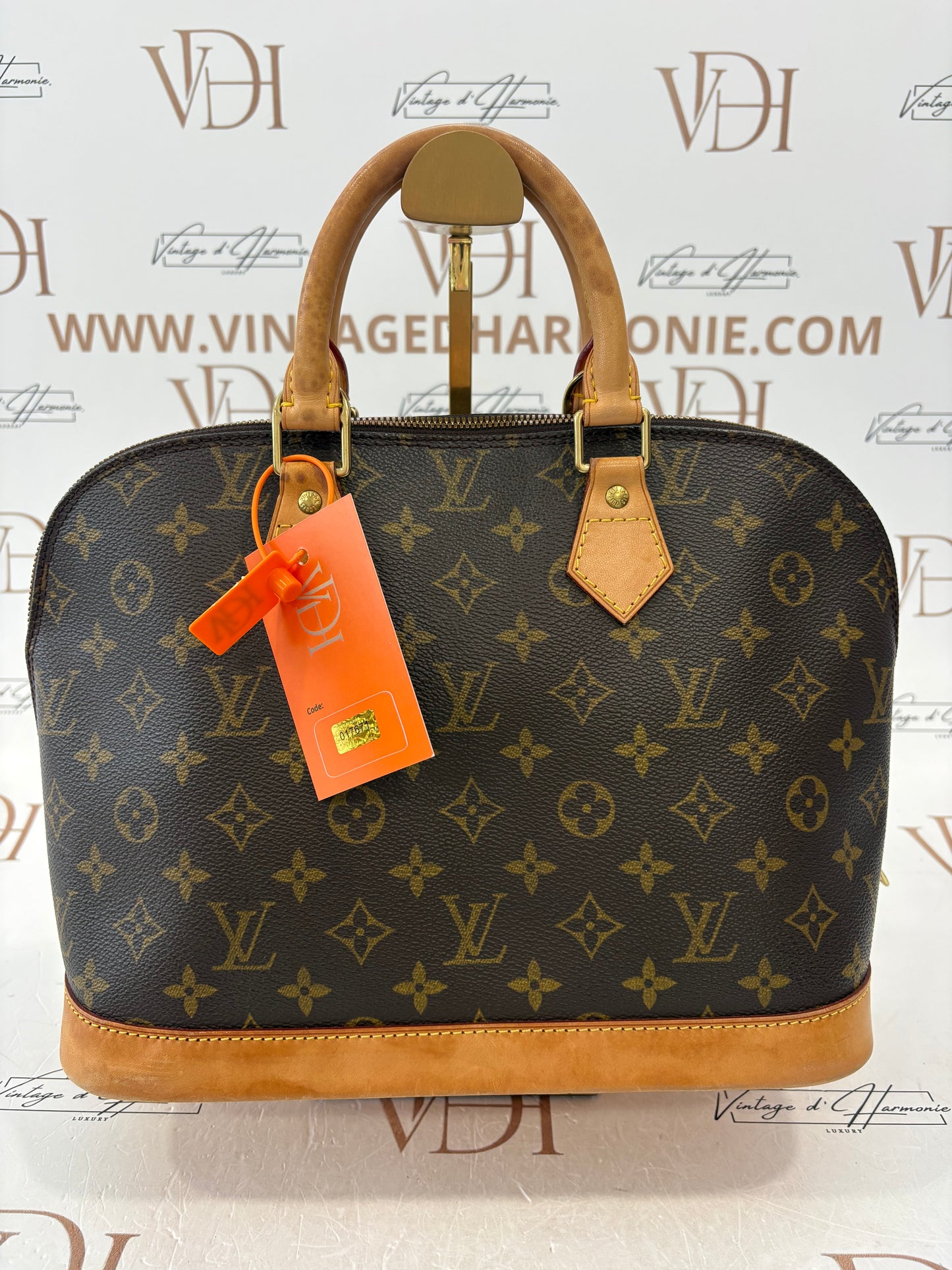 017671 - Louis Vuitton Alma