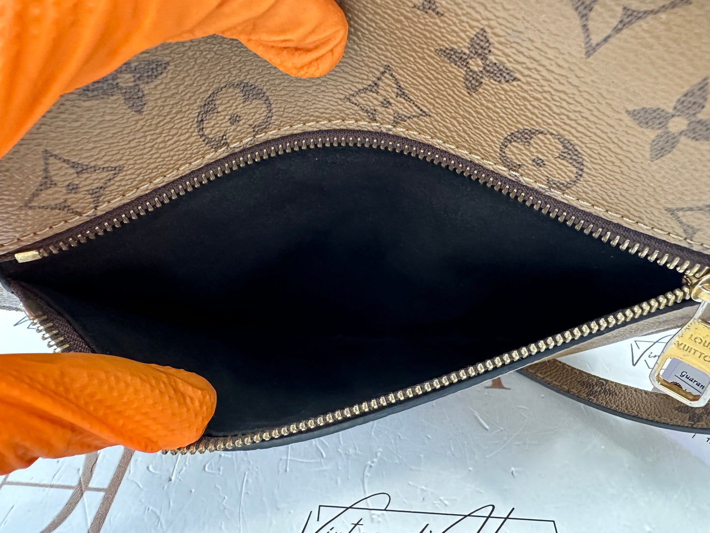 102326 - Louis Vuitton Metis Reverse