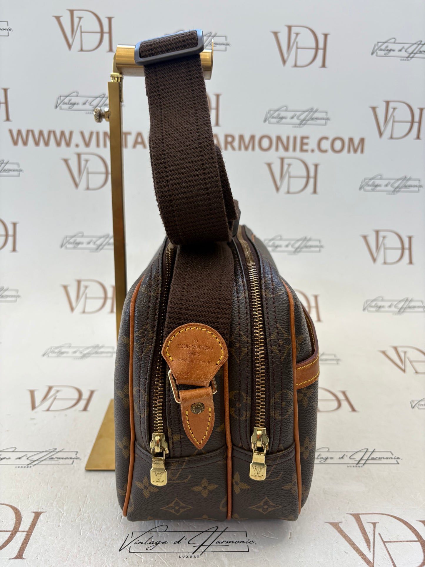 017200 - Louis Vuitton Reporter PM