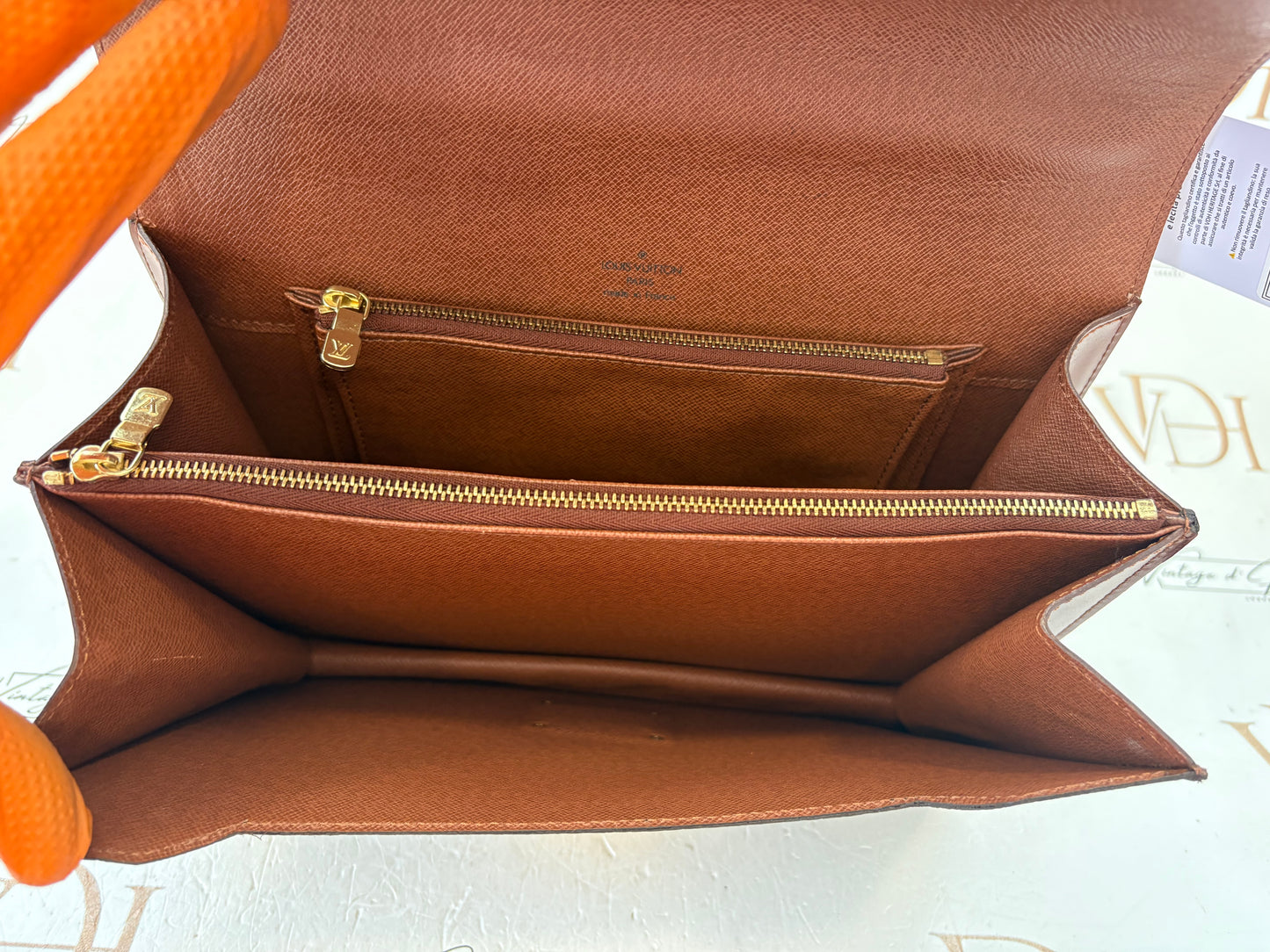 017120 - Louis Vuitton Concorde