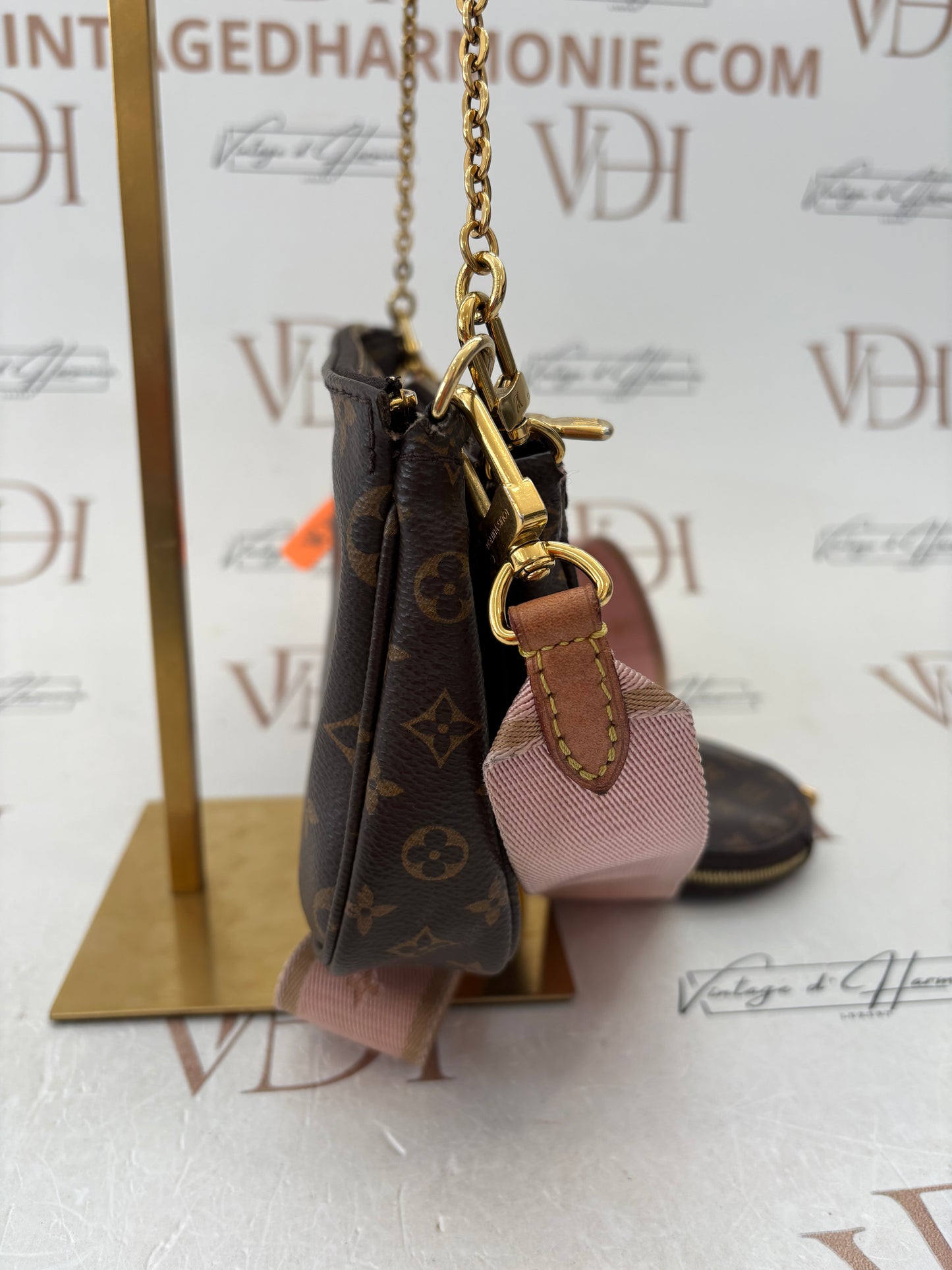 383355 - Louis Vuitton Multipochette