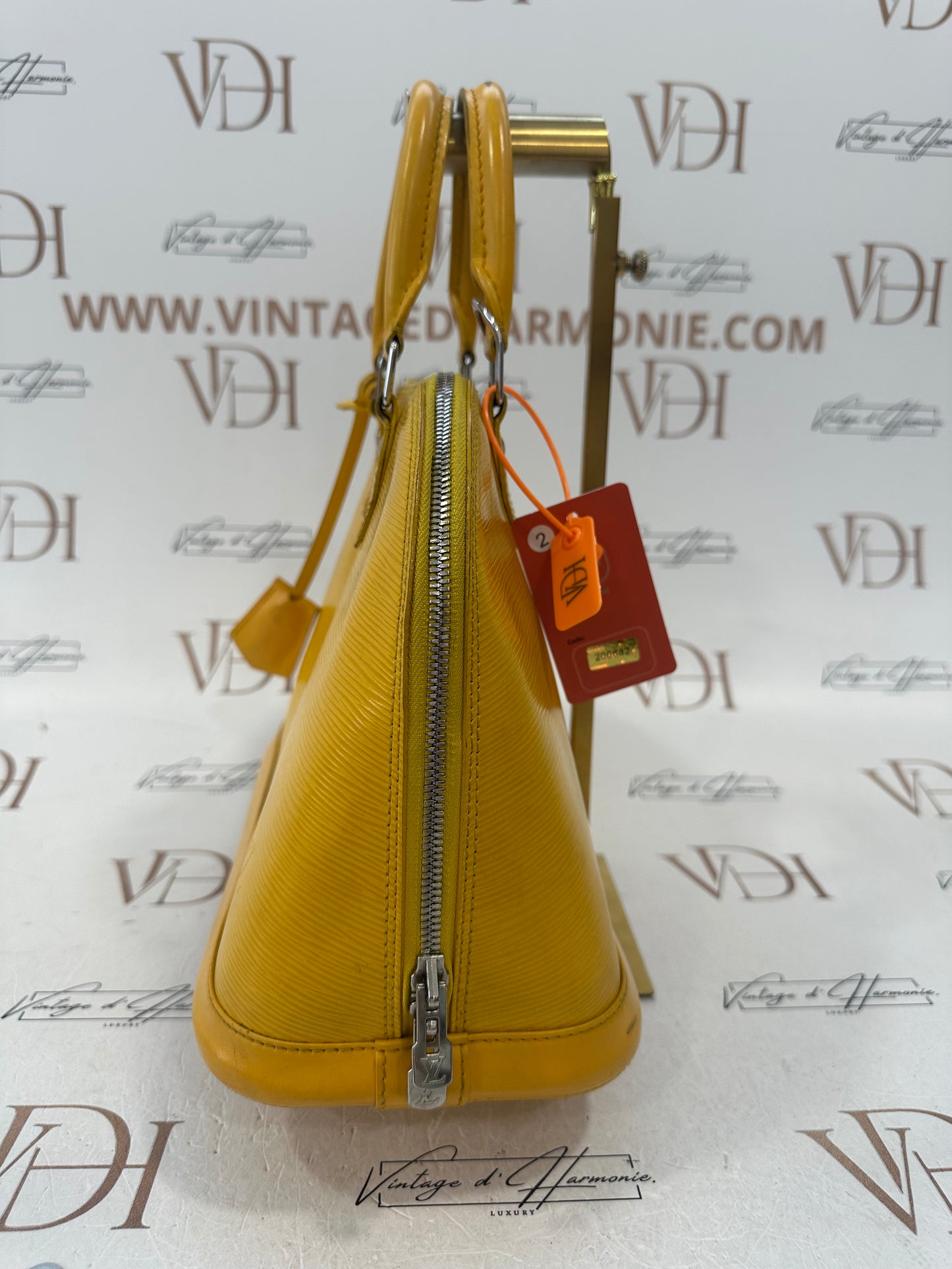 200882 - Louis Vuitton Alma Epi Yellow