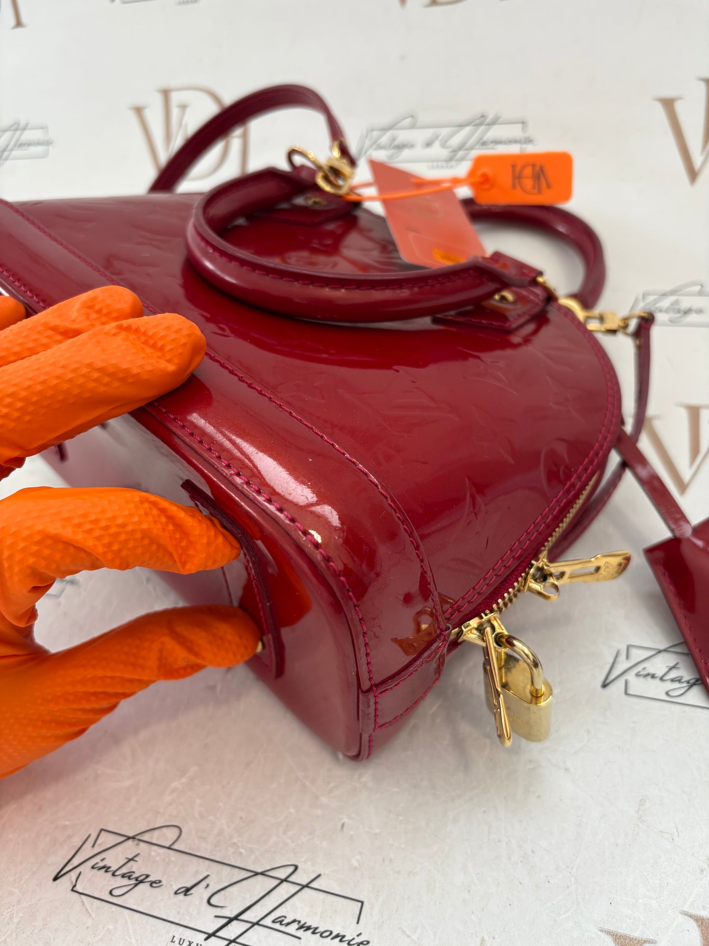 200879 - Louis Vuitton Alma BB