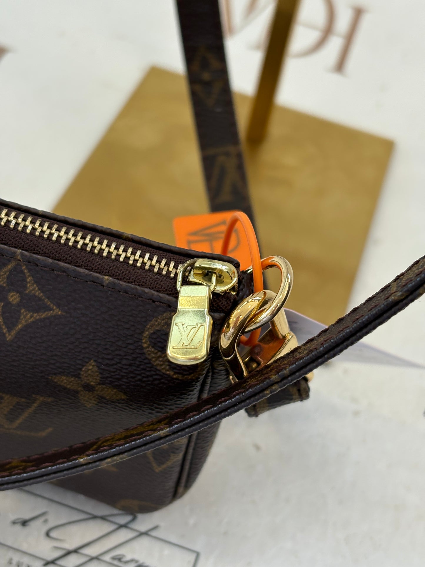 016972 - Louis Vuitton Pochette Accessoires