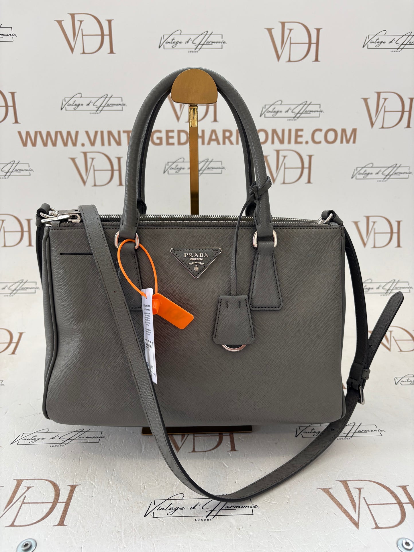 201616 - Prada Galleria Grey