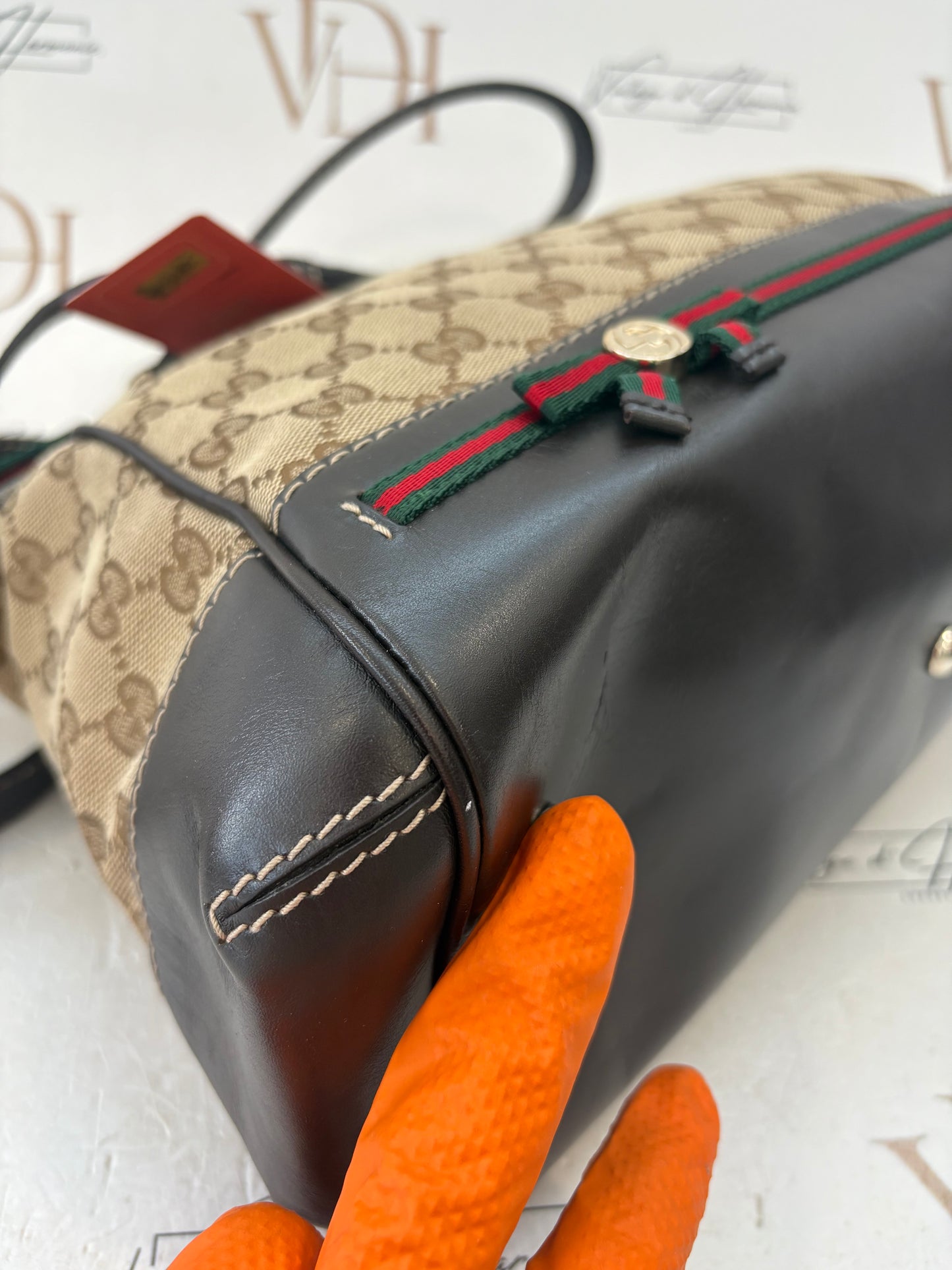 201058 - Gucci Mayfair