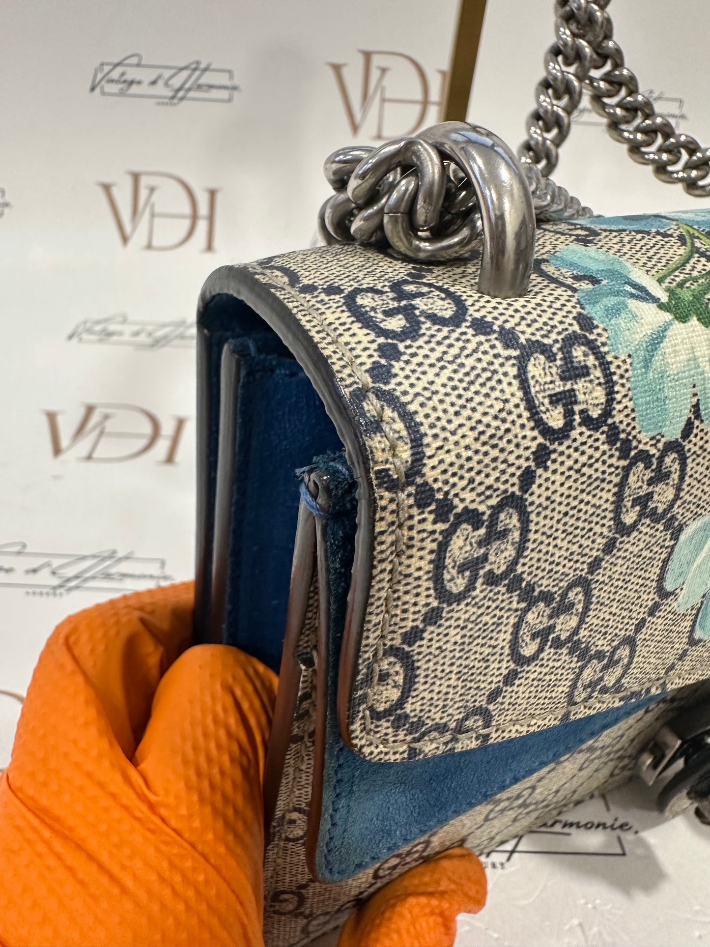 382999 - Gucci Dionysus