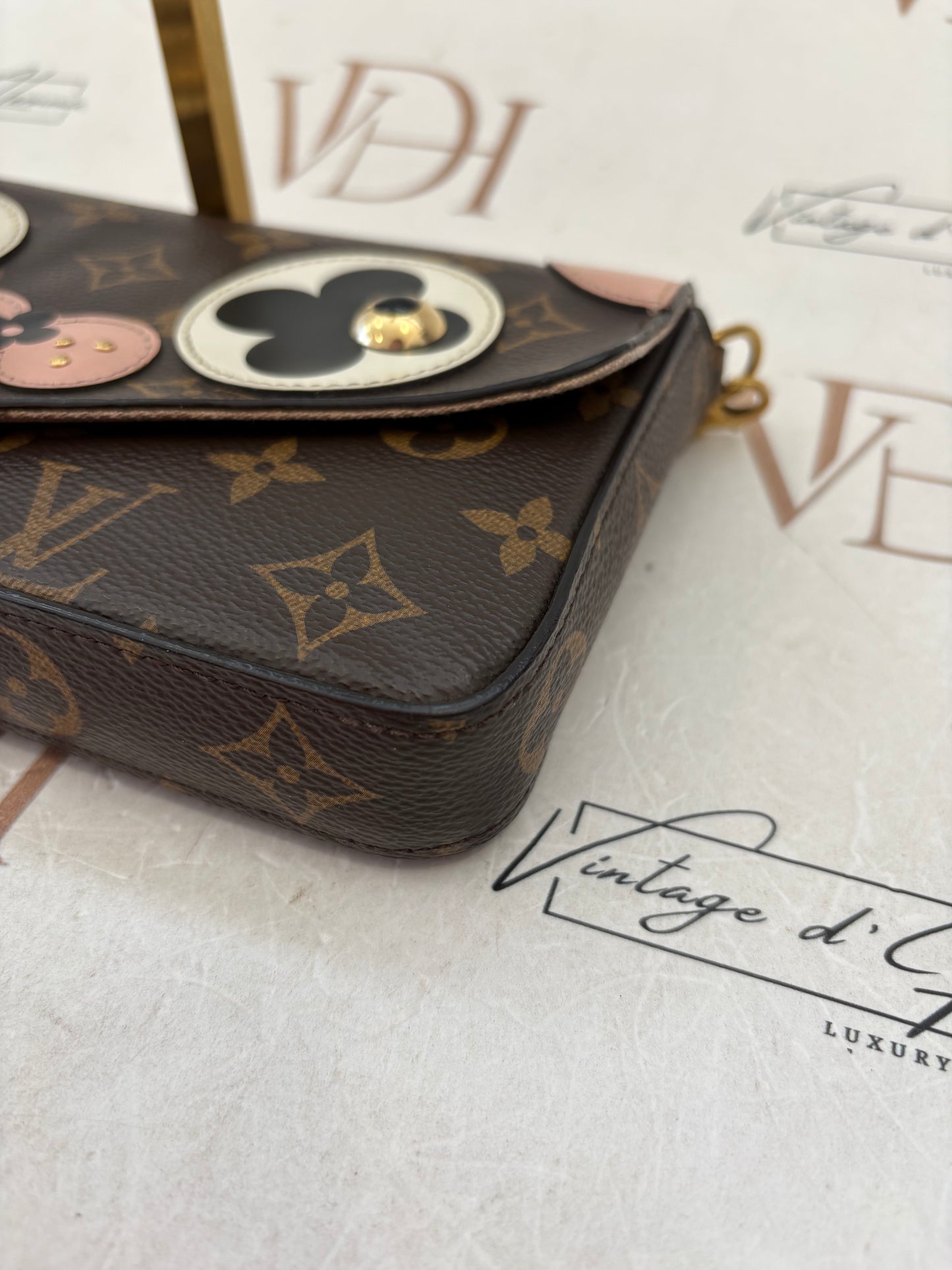 383753 - Louis Vuitton Felicie