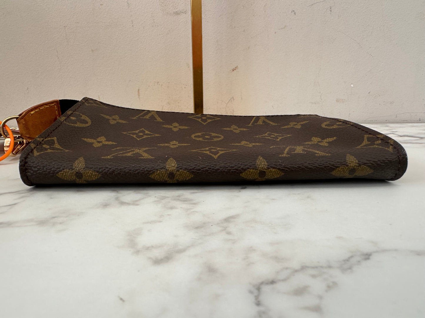 Louis Vuitton Pochette Bucket