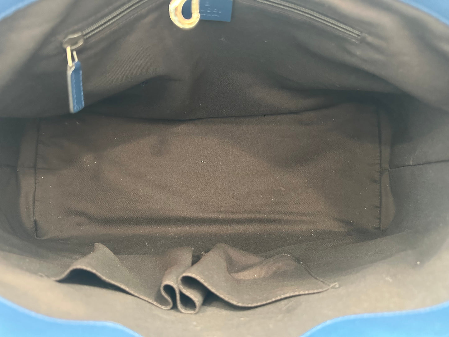 382503 - Gucci Blu