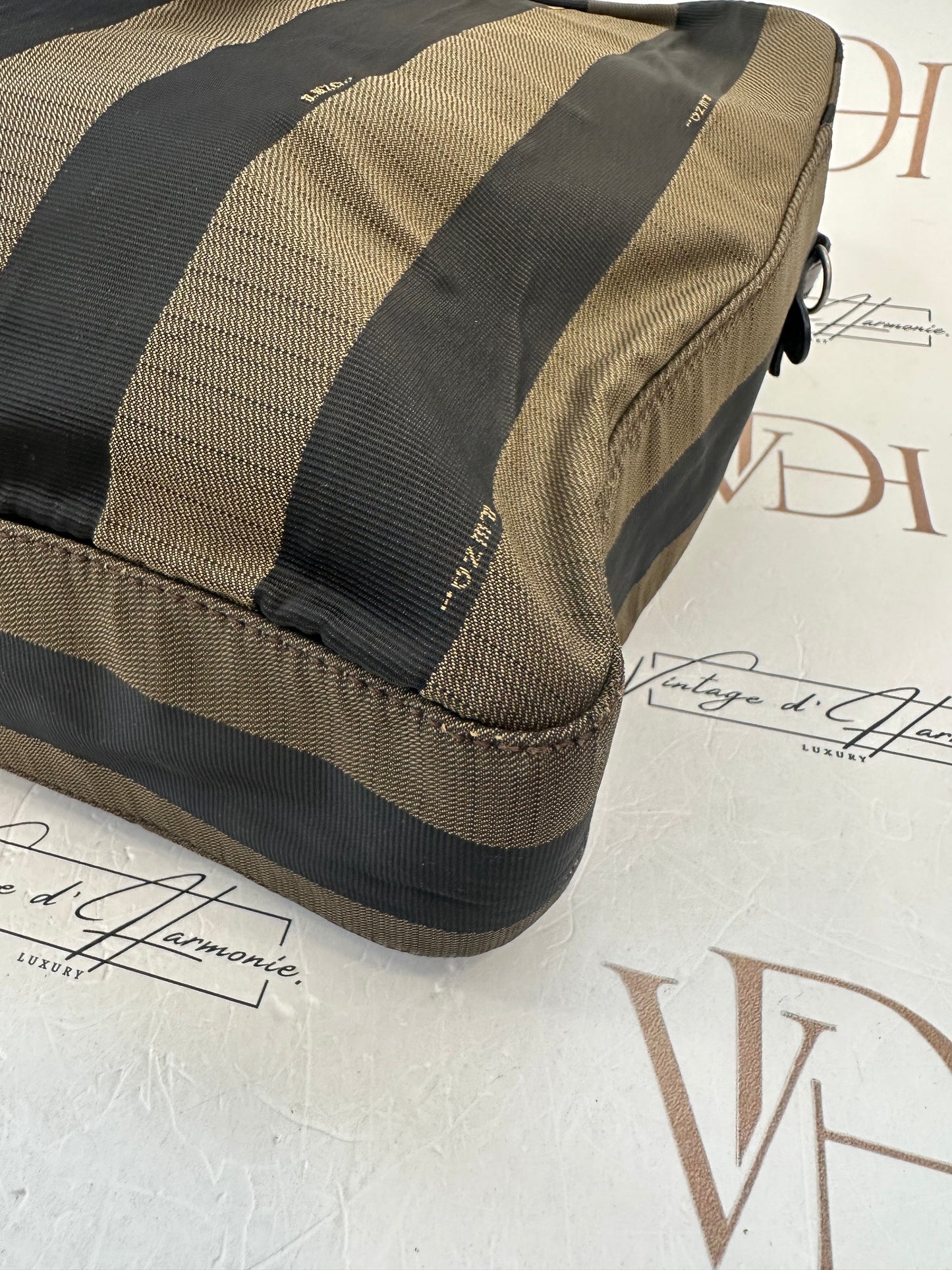 102492 - Fendi Messenger
