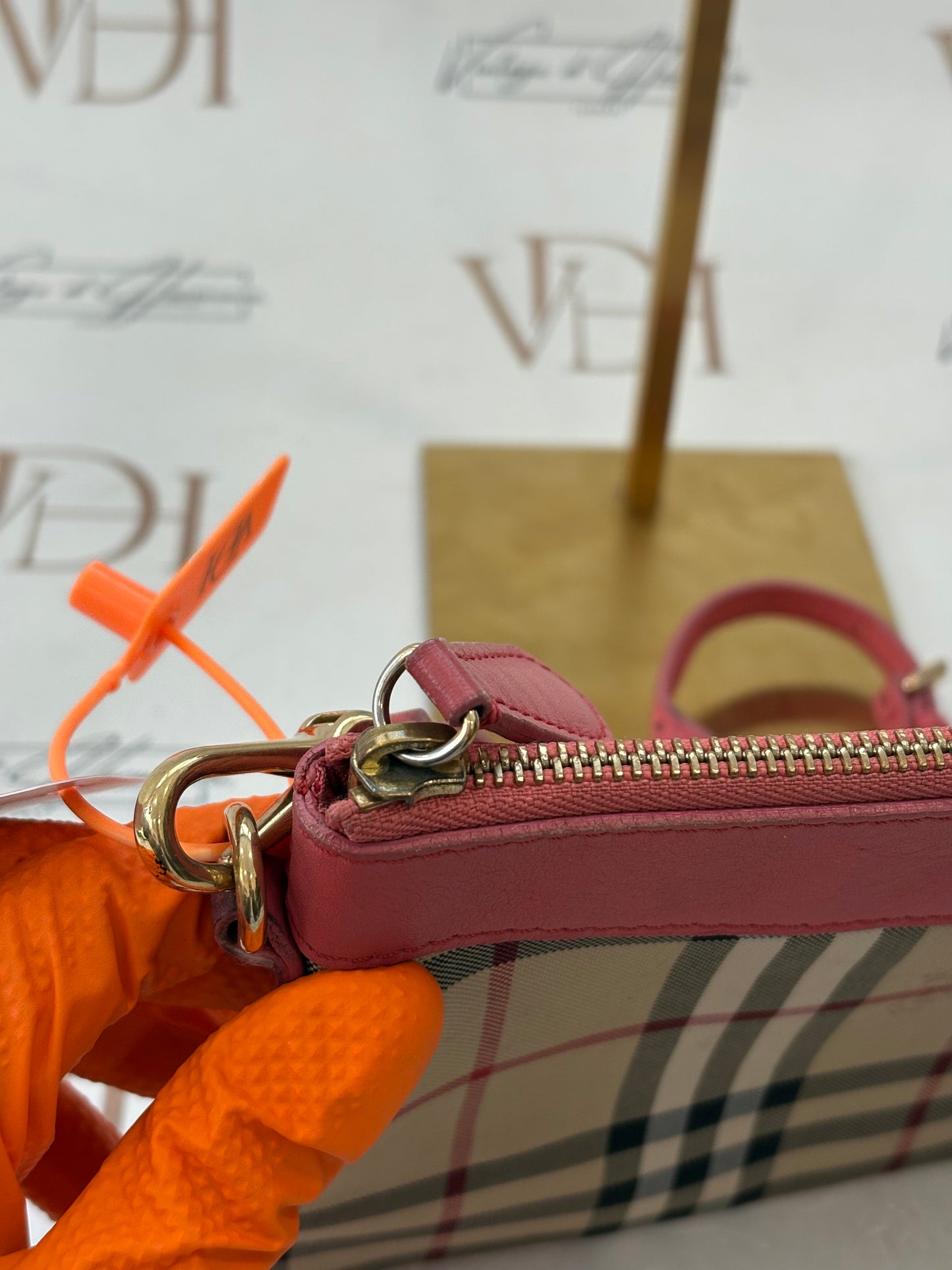 383972 - Burberry Bag