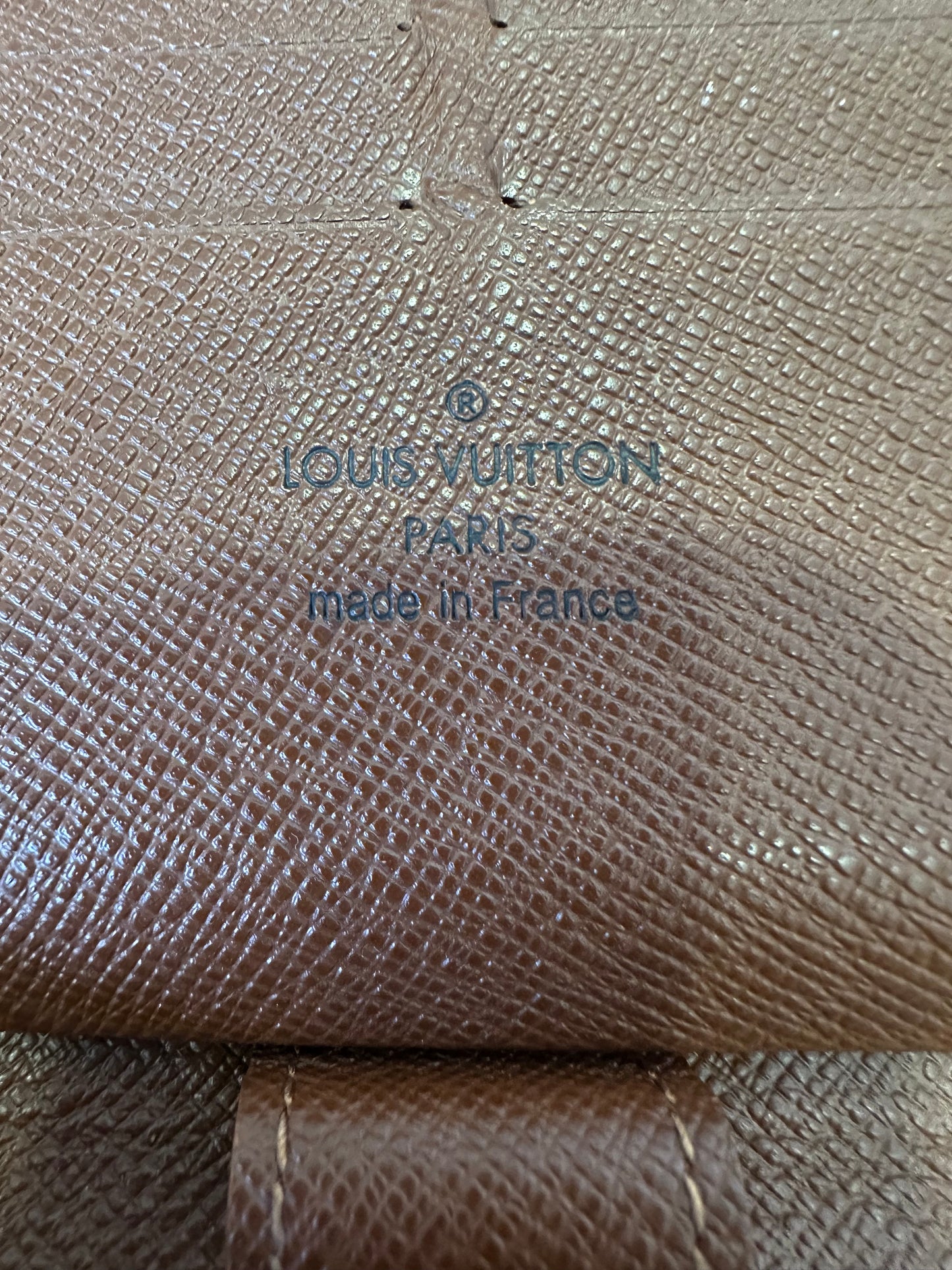 Louis Vuitton Zippy