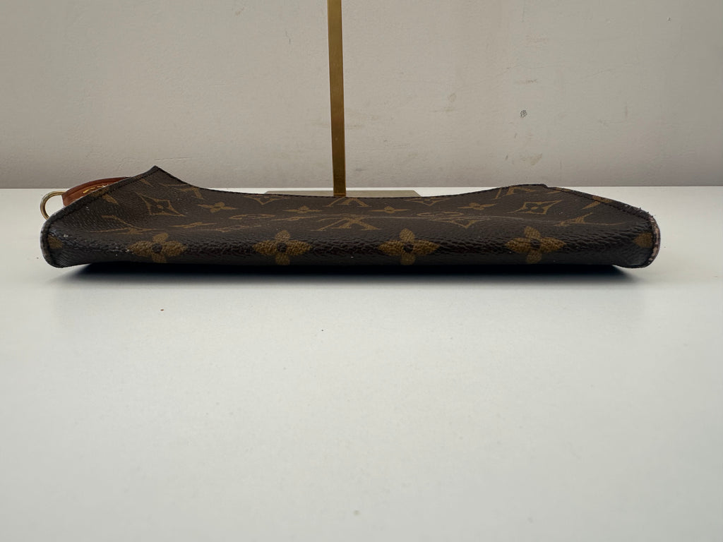 Louis Vuitton Bucket GM