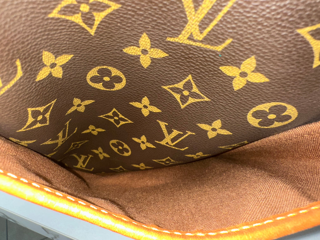 Louis Vuitton Giberciere Gm