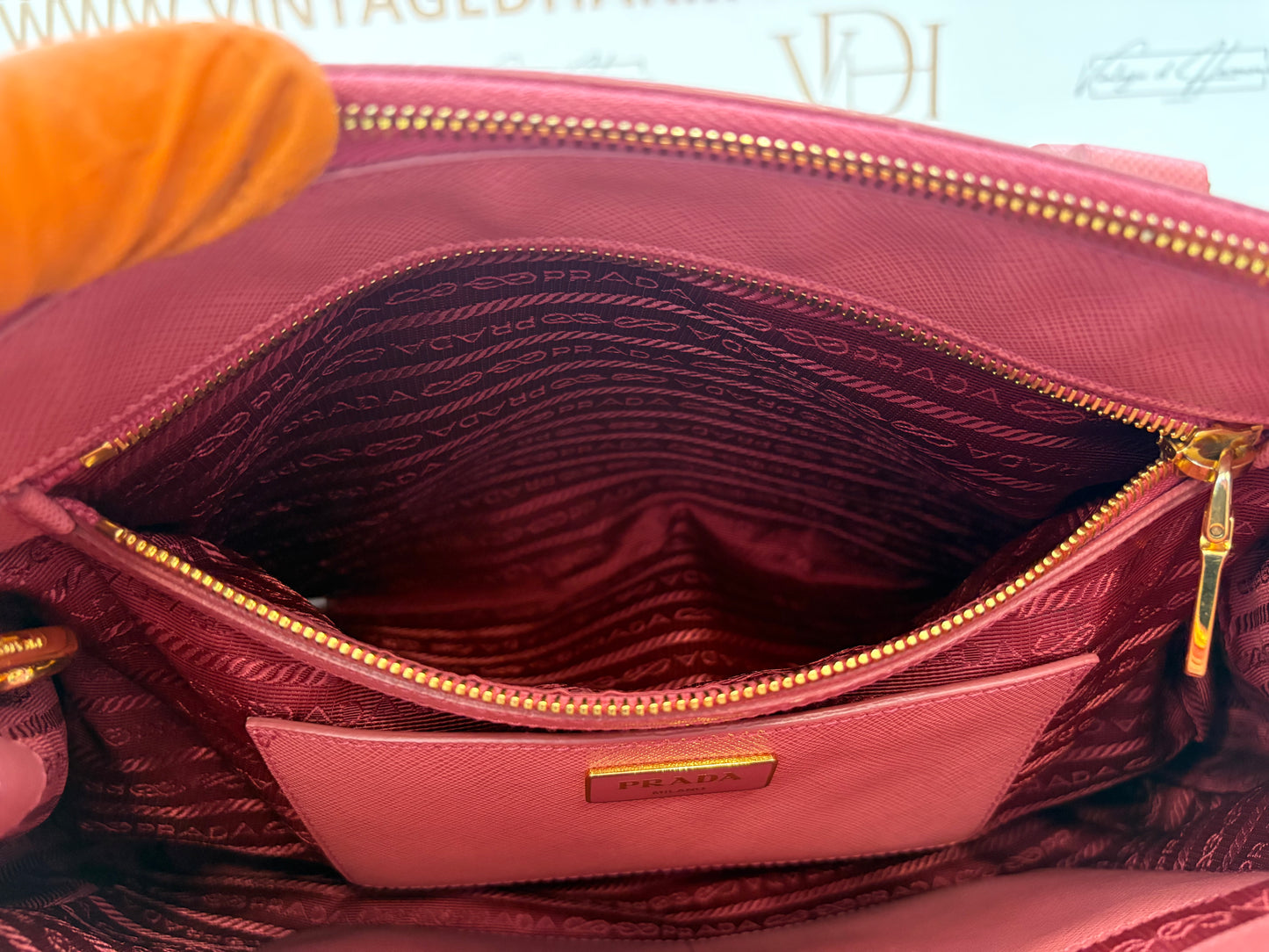 201010 - Prada Galleria Pink
