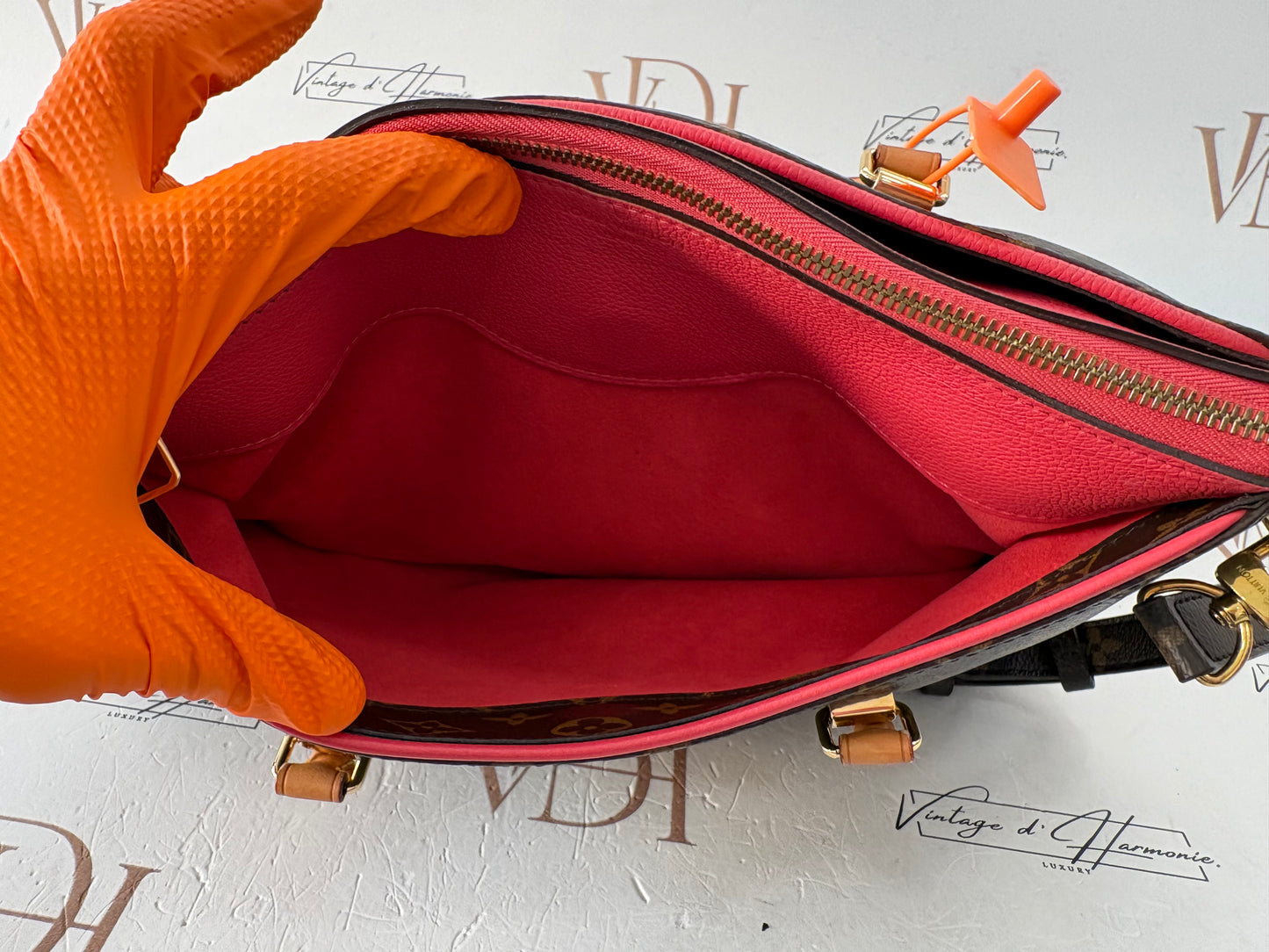 383313 - Louis Vuitton Pallas