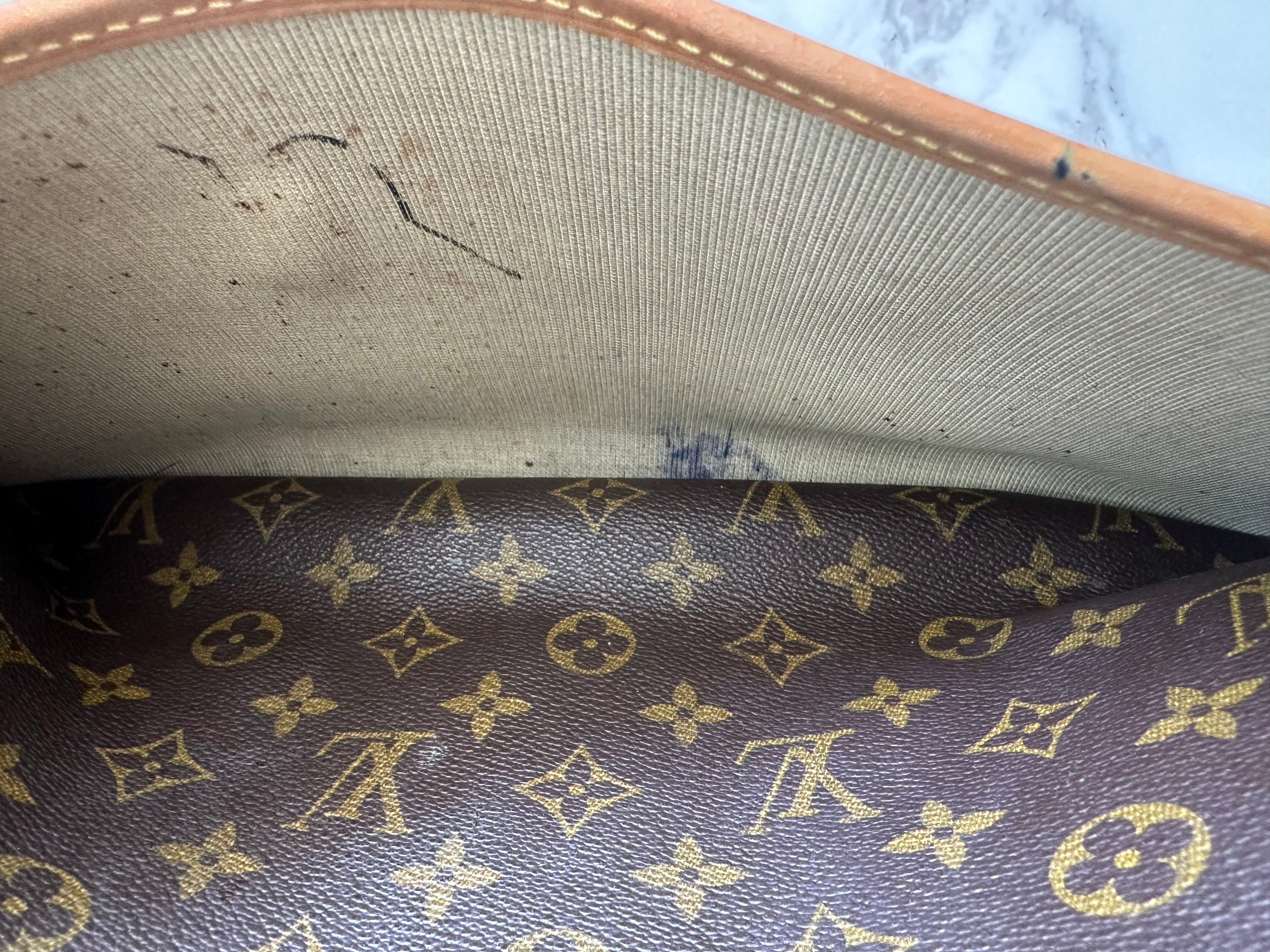 Louis Vuitton Deauville