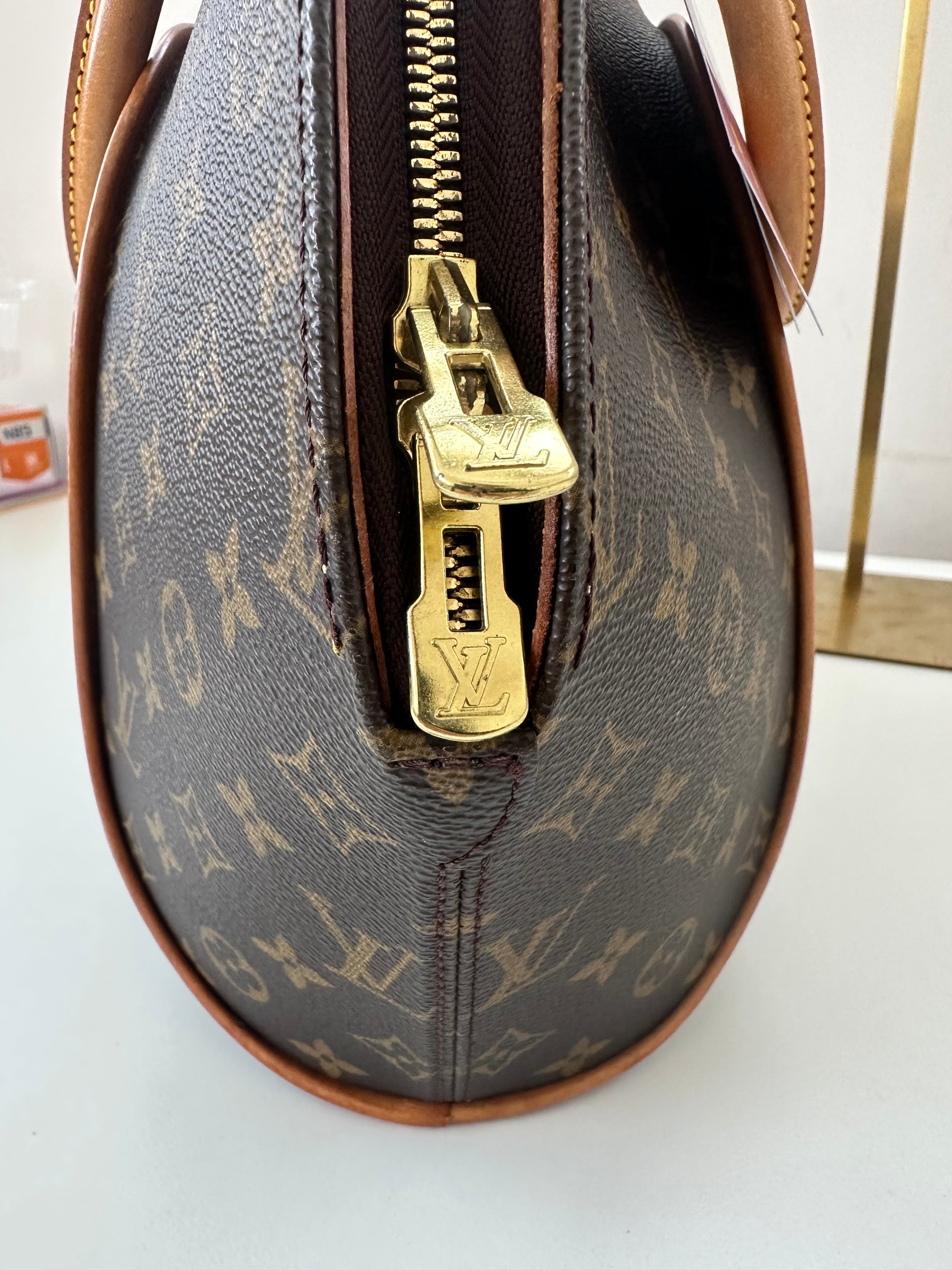 Louis Vuitton Ellipse MM