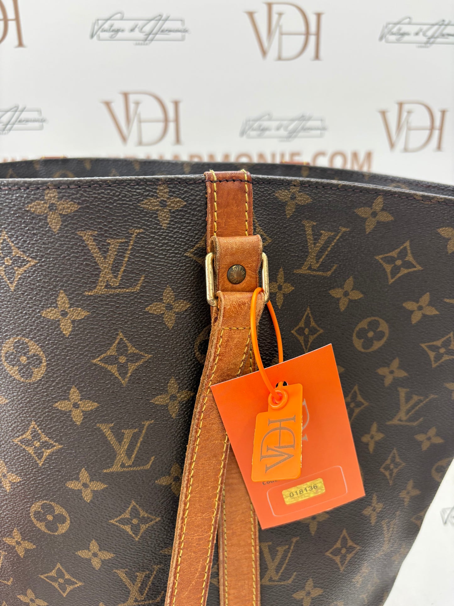 018136 - Louis Vuitton Sac Shopping