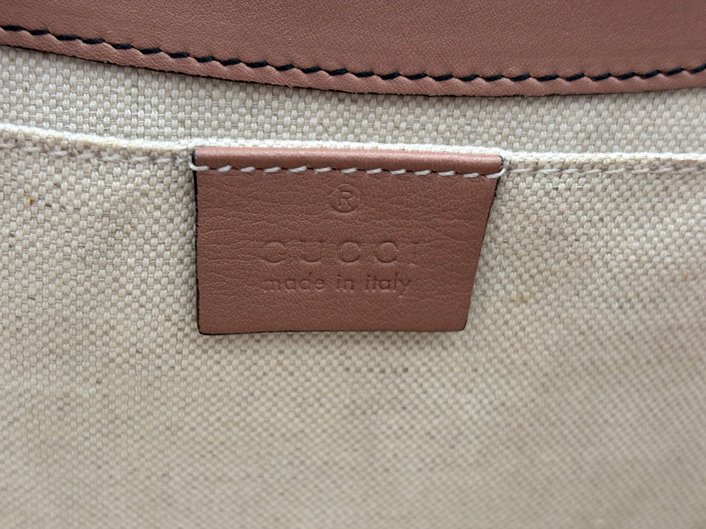 200929 - Gucci Emily