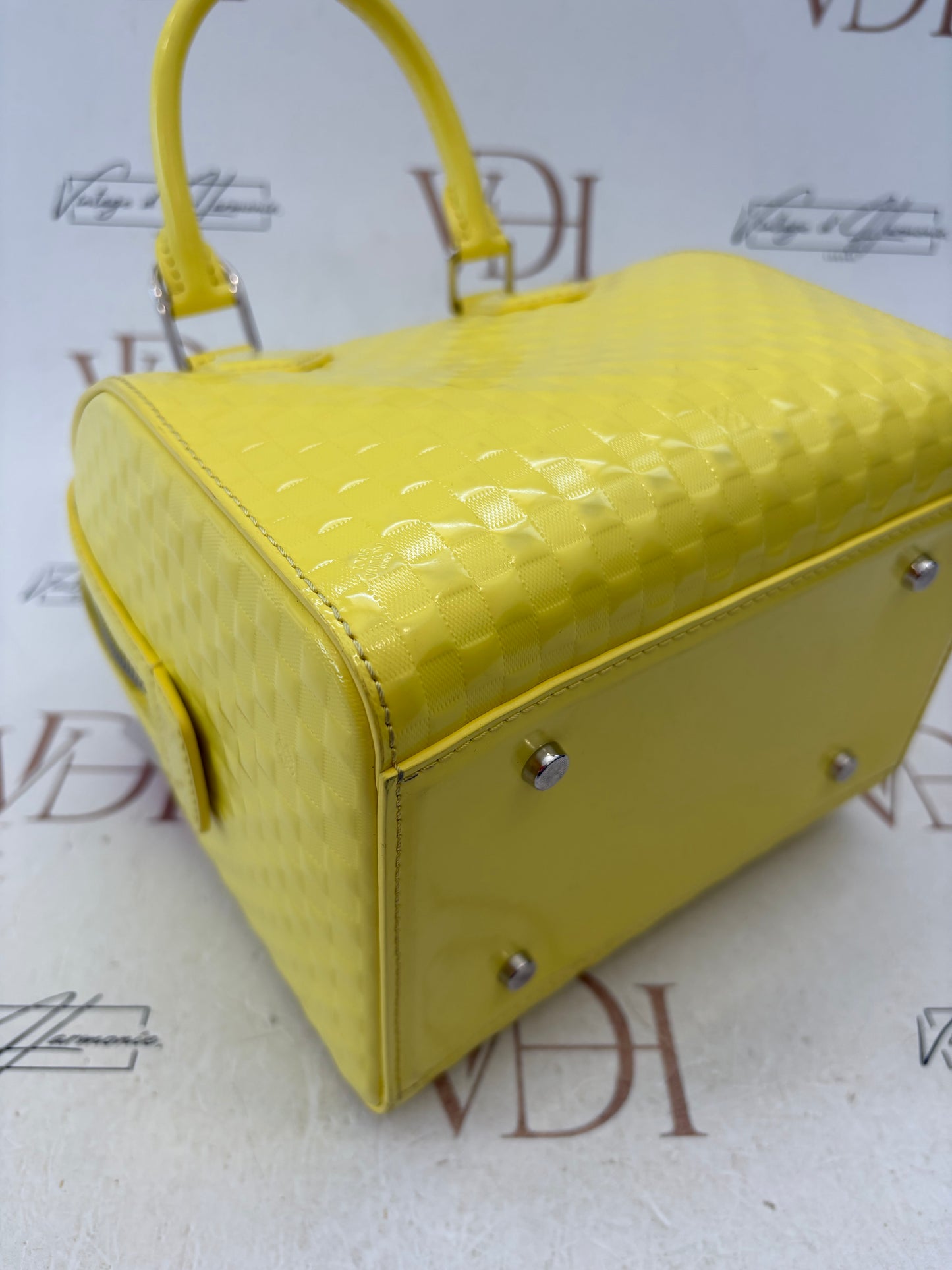 017124 - Louis Vuitton Facet Speedy Cube PM