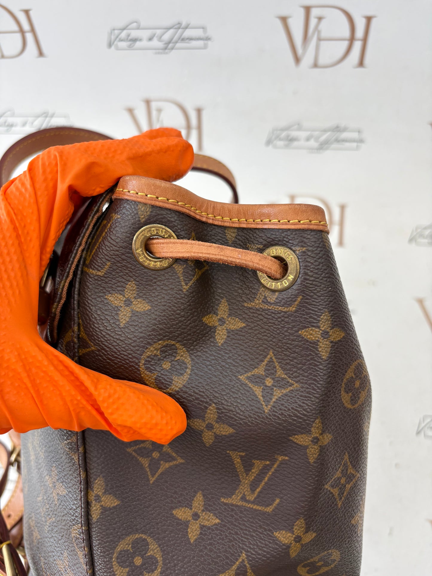 018236 - Louis Vuitton Montsouris