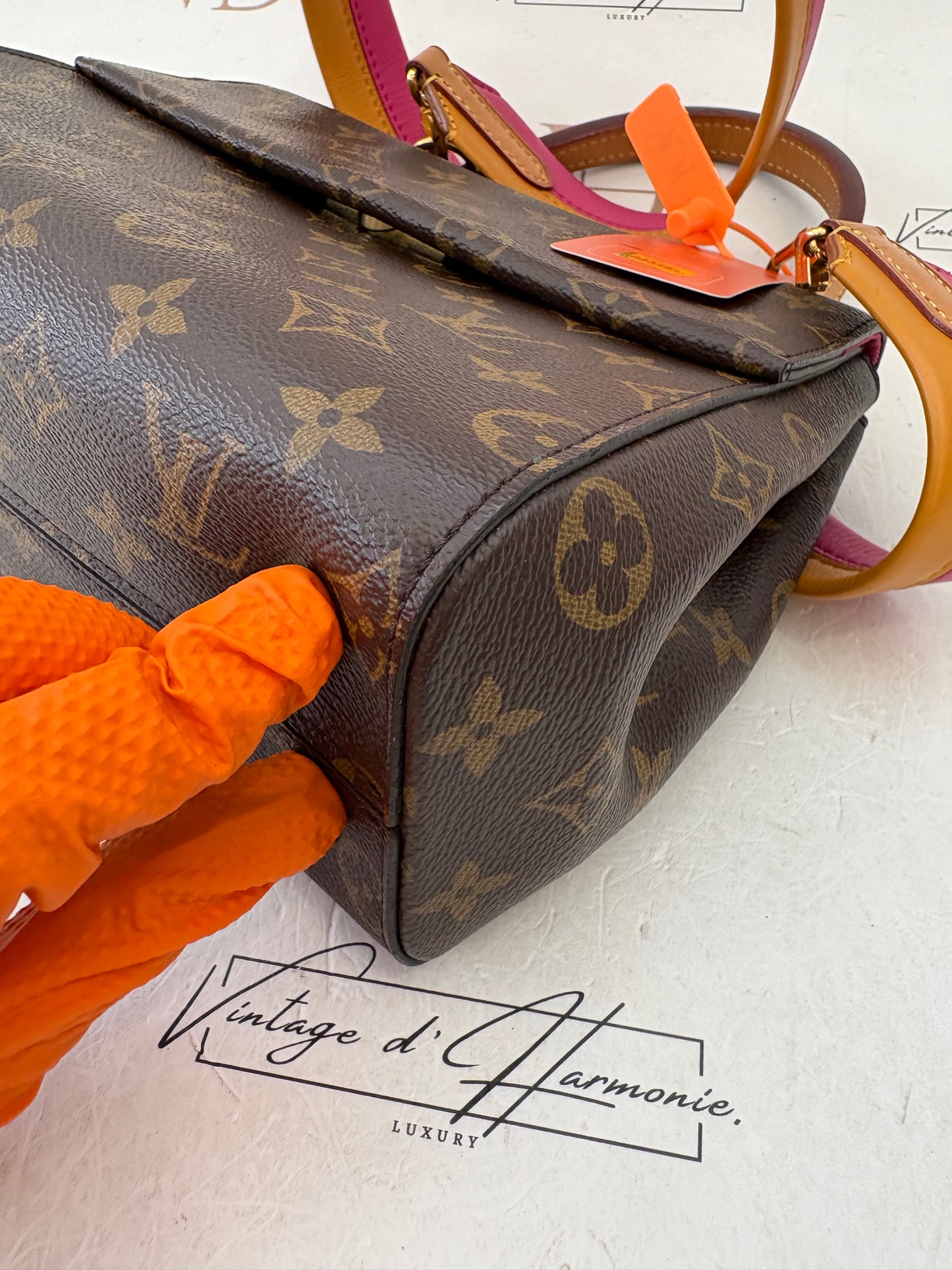 383491 - Louis Vuitton Cluny