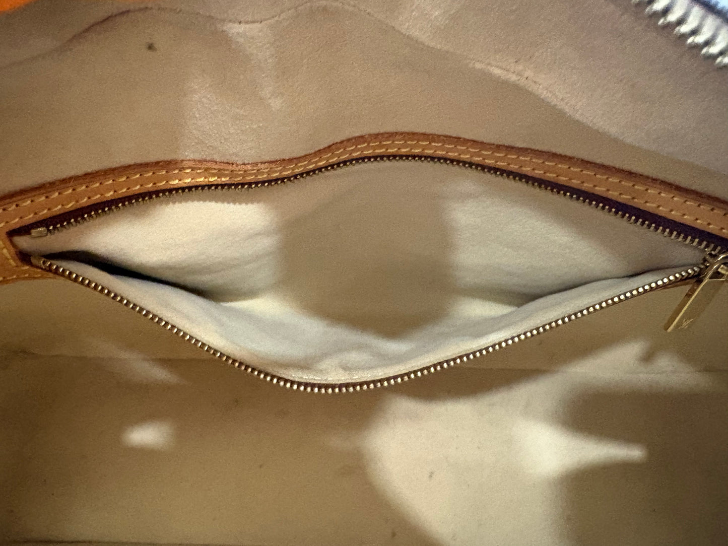 016932 - Louis Vuitton Cite GM
