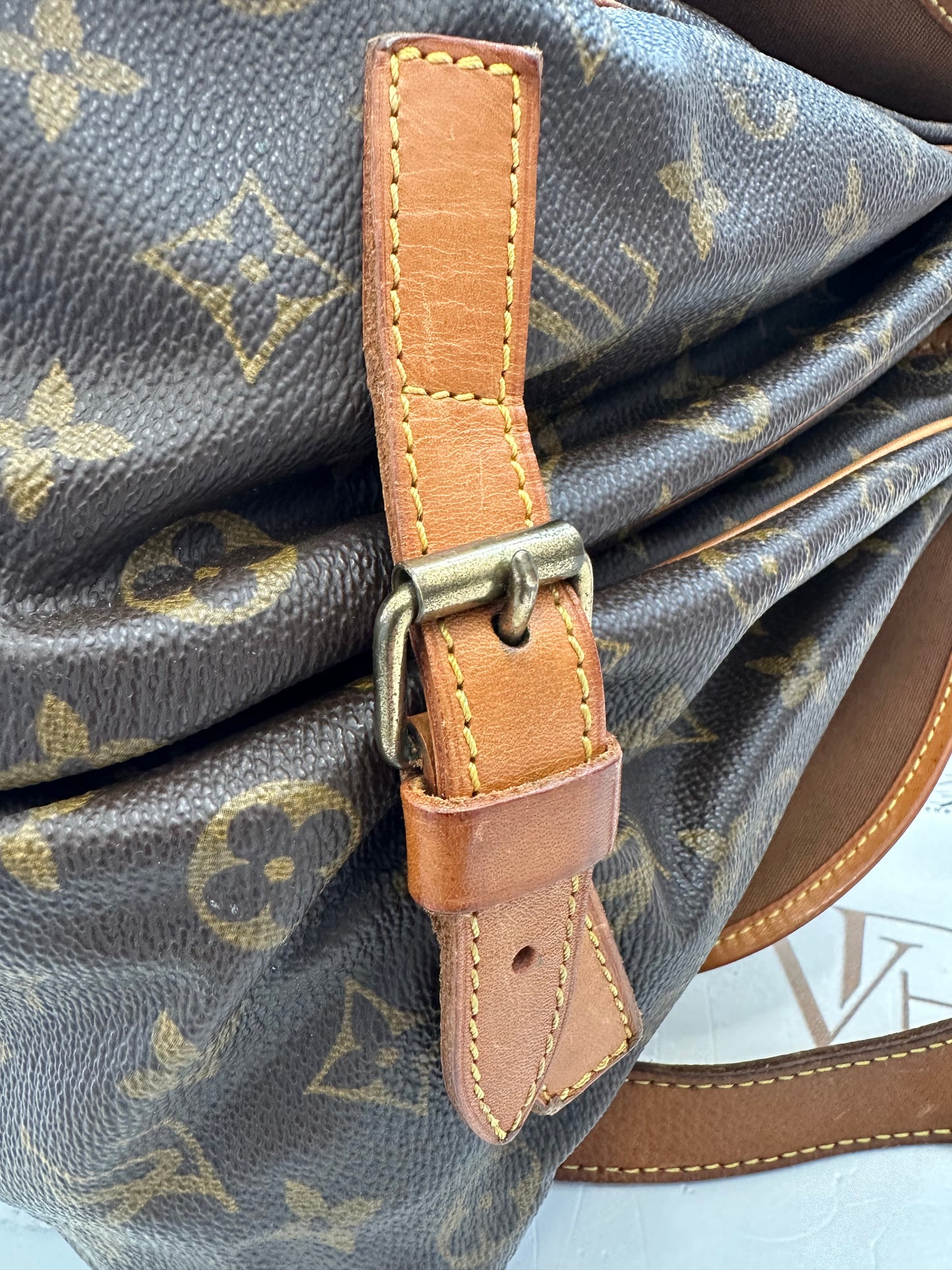 017776 - Louis Vuitton Saumur 35