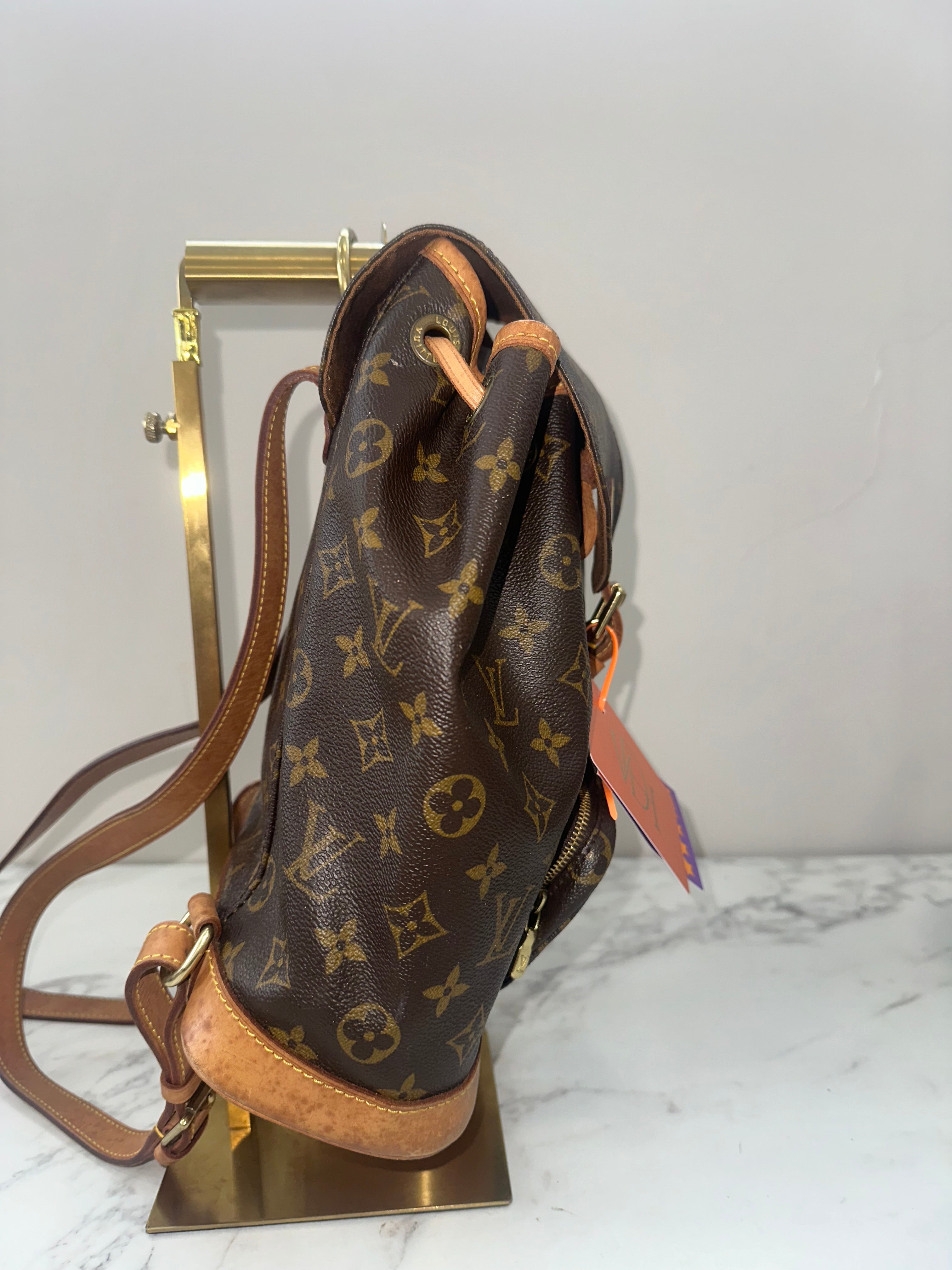Louis Vuitton Montsouris mm